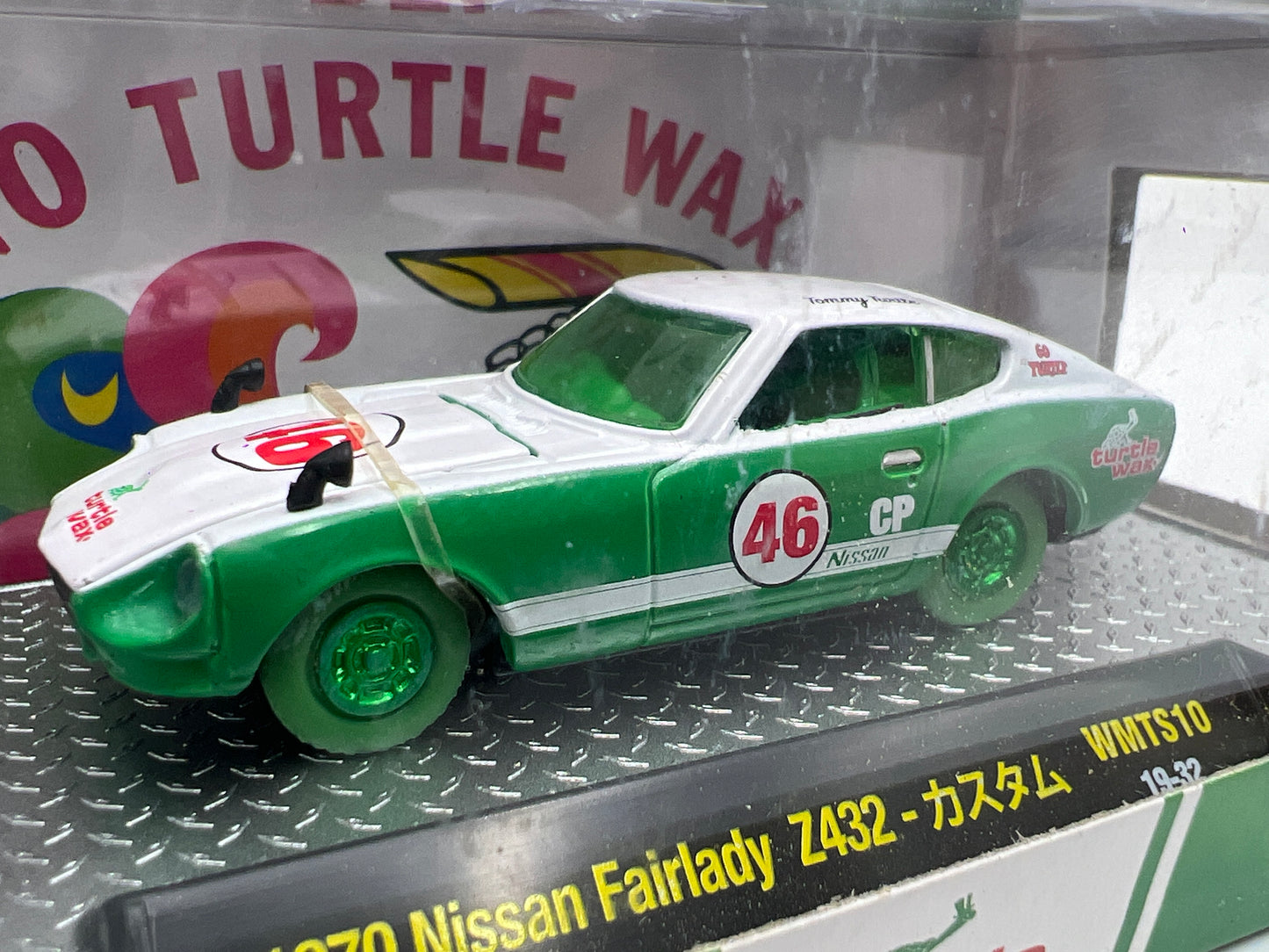M2 Machines WMTS10 Walmart CHASE Turtle Wax 1970 Nissan Fairlady Z432