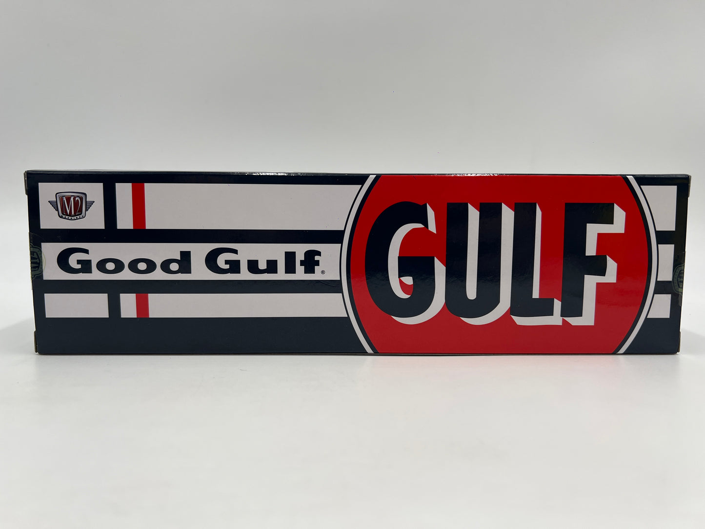 M2 Machines Auto Haulers Gulf 1970 Ford C-600 & 1968 Ford Mustang Fastback 2+2 R88