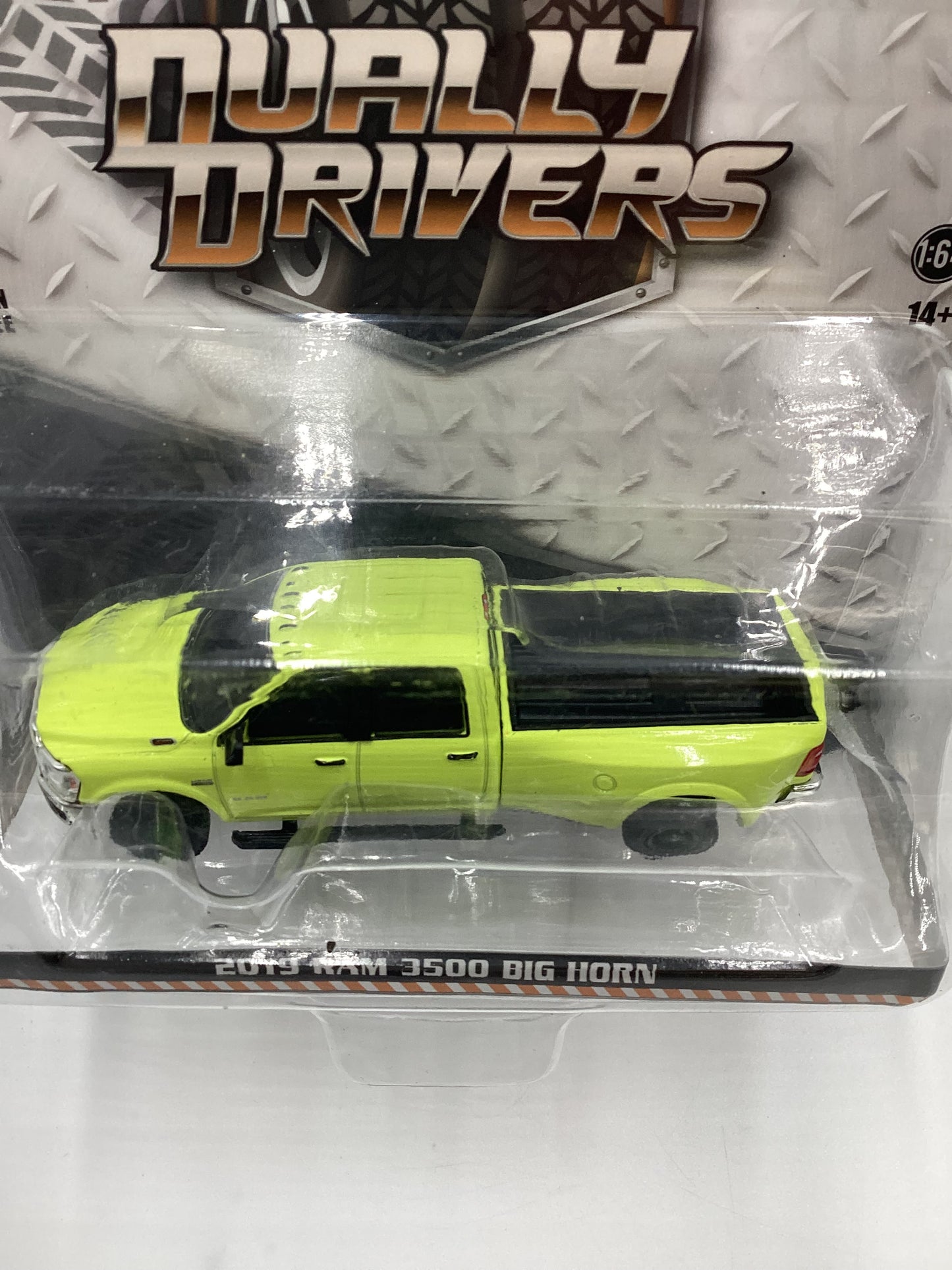 Greenlight Dually Drivers Series 11 2019 Dodge Ram 3500 Big Horn Neon Yellow CHASE