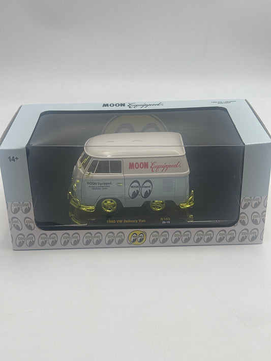 M2 Machines 1/24 CHASE 1960 VW Delivery Van Mooneyes R145