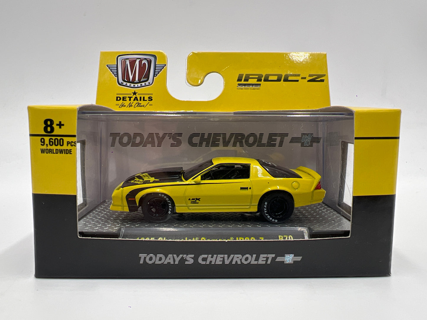M2 Machines 1985 Chevrolet Camaro IROC-Z Yellow R70