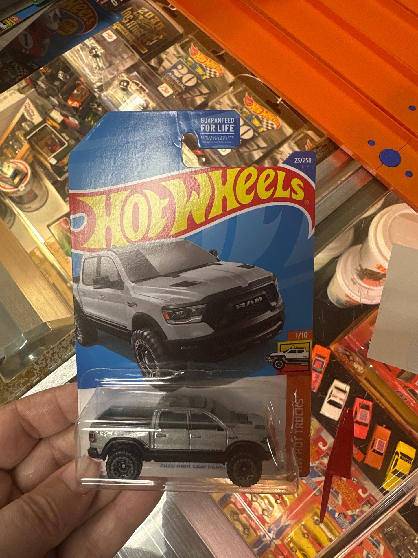 2022 hot wheels A Case #23 2020 Ram 1500 Rebel bad j hook see last pic 44A