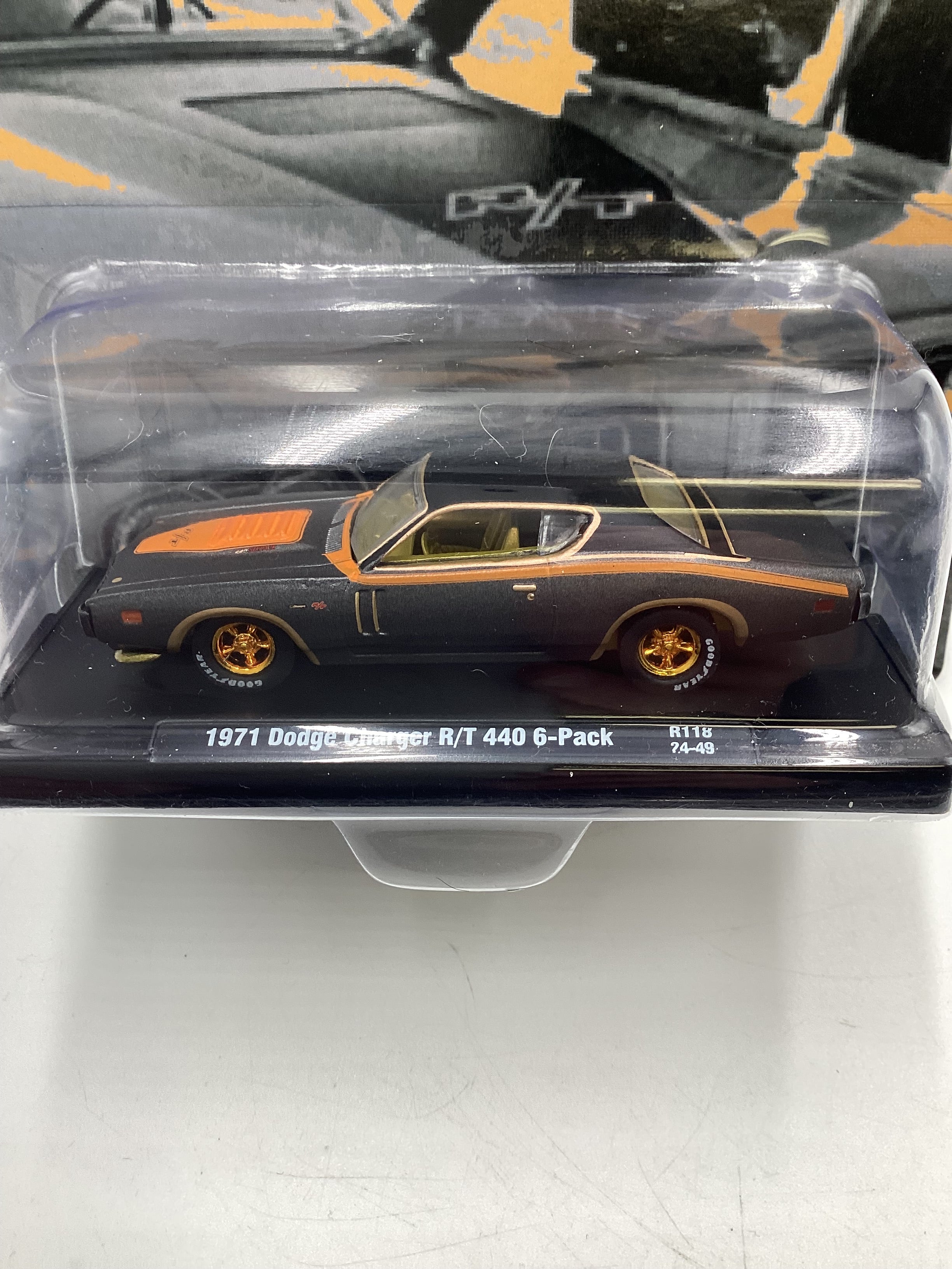 ●M2 Machines 1971 Dodge Charger 　チェイス M2 MACHINES CHASE 1971 DODGE CHARGER SUPER BEE DETROIT MUSCLE R87