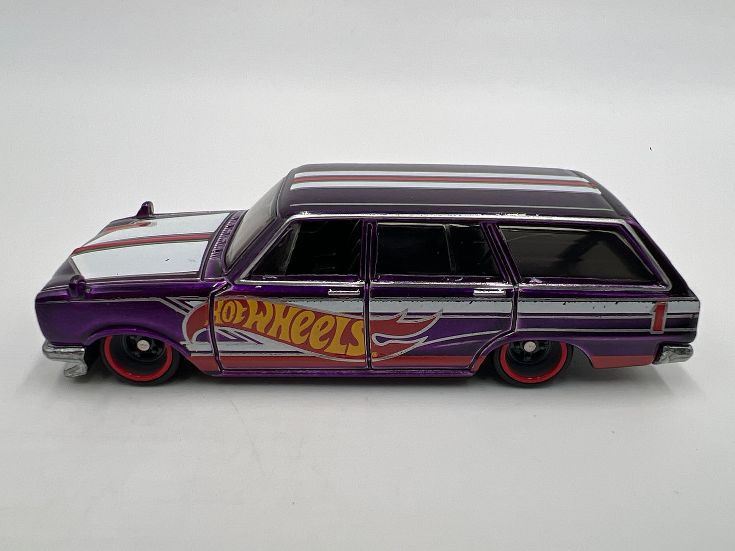 Hot Wheels 1/64 RLC Mail In #1 69 Nissan Skyline Van Purple Loose