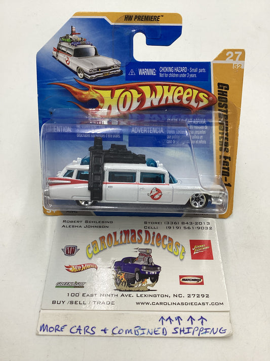 2010 HW Premiere  #027 ShortCard Ghostbusters ecto-1 with protector