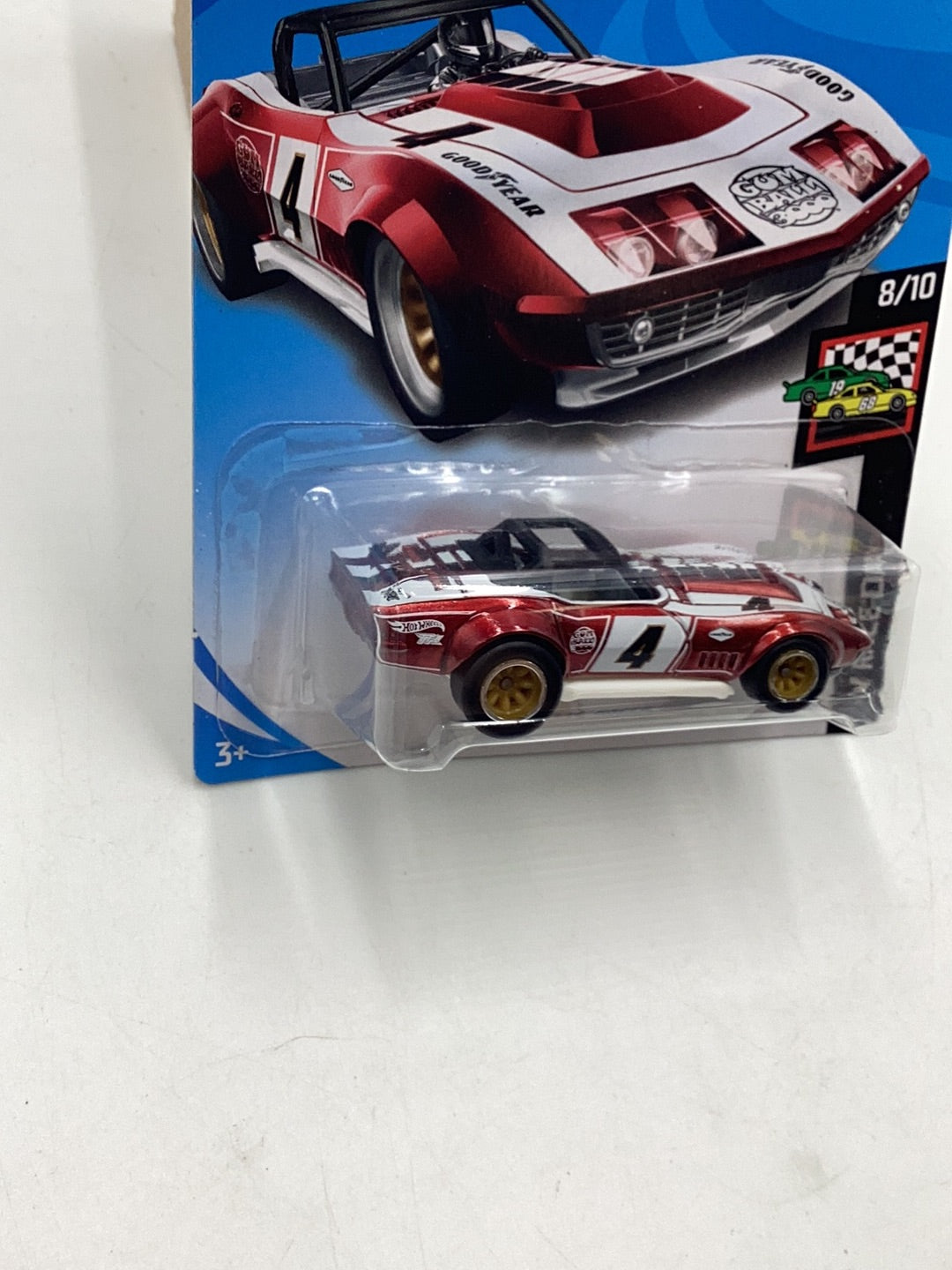 2018 hot wheels super treasure hunt #173 69 Corvette Racer W/Protector