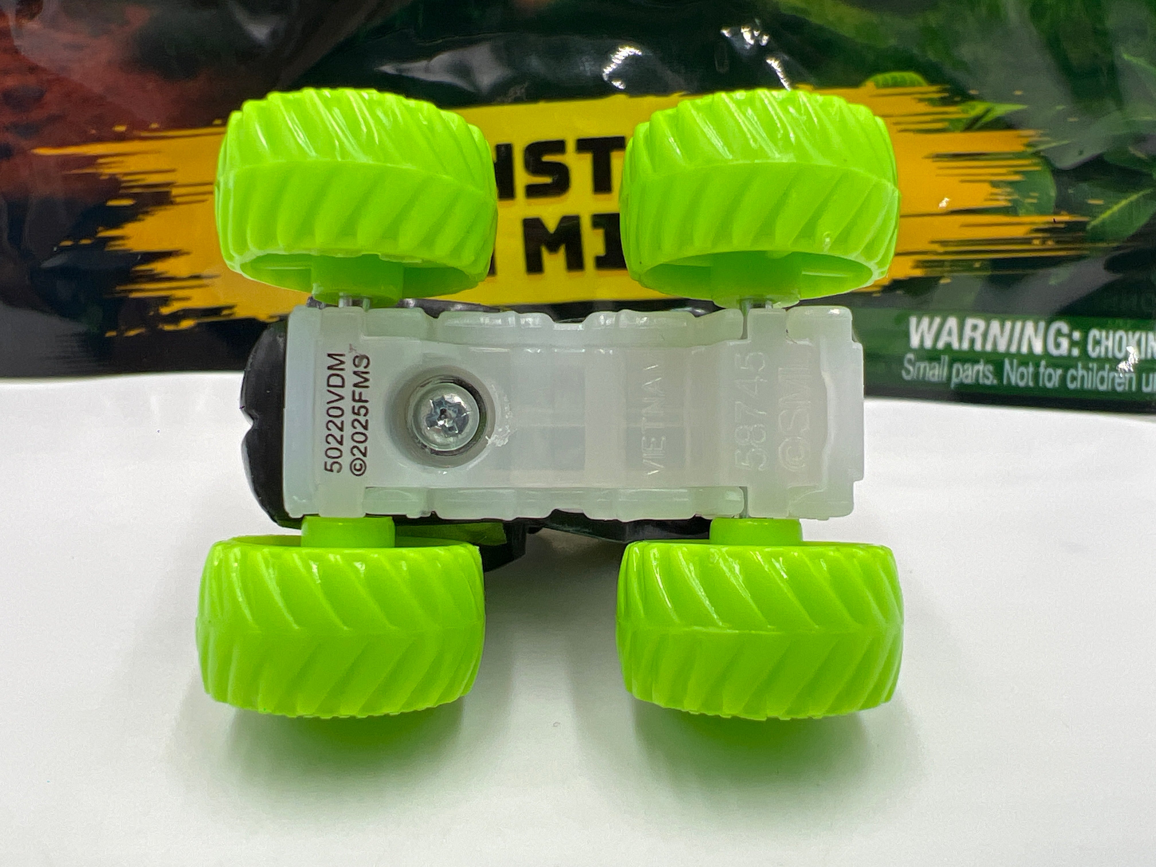 2025 Monster Jam Mini Series 19 CHASE #307 Grave Digger