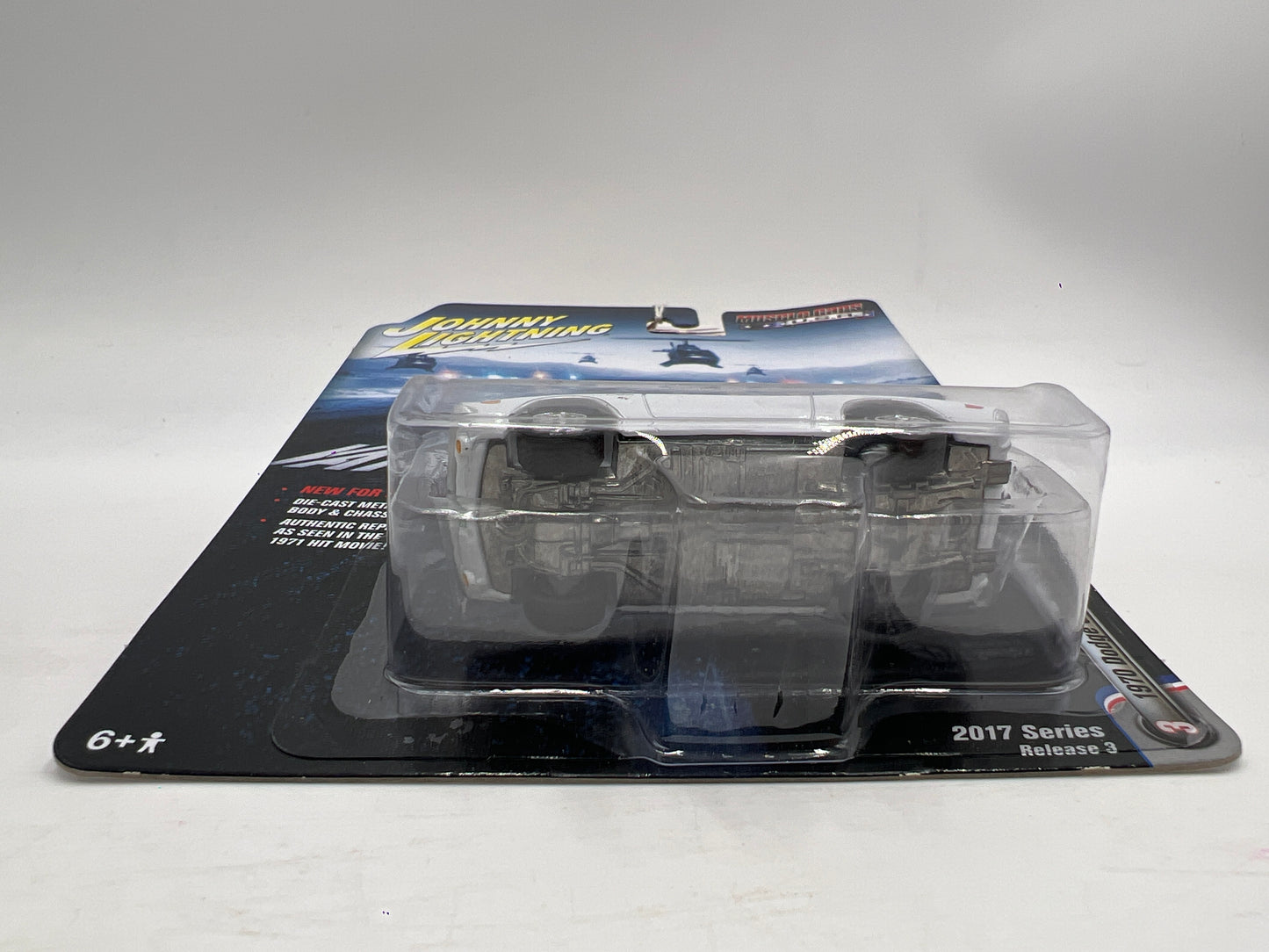 Johnny Lightning Muscle Cars USA 2017 Series Release 3 #3 Vanishing Point 1970 Dodge Challenger R/T 227C