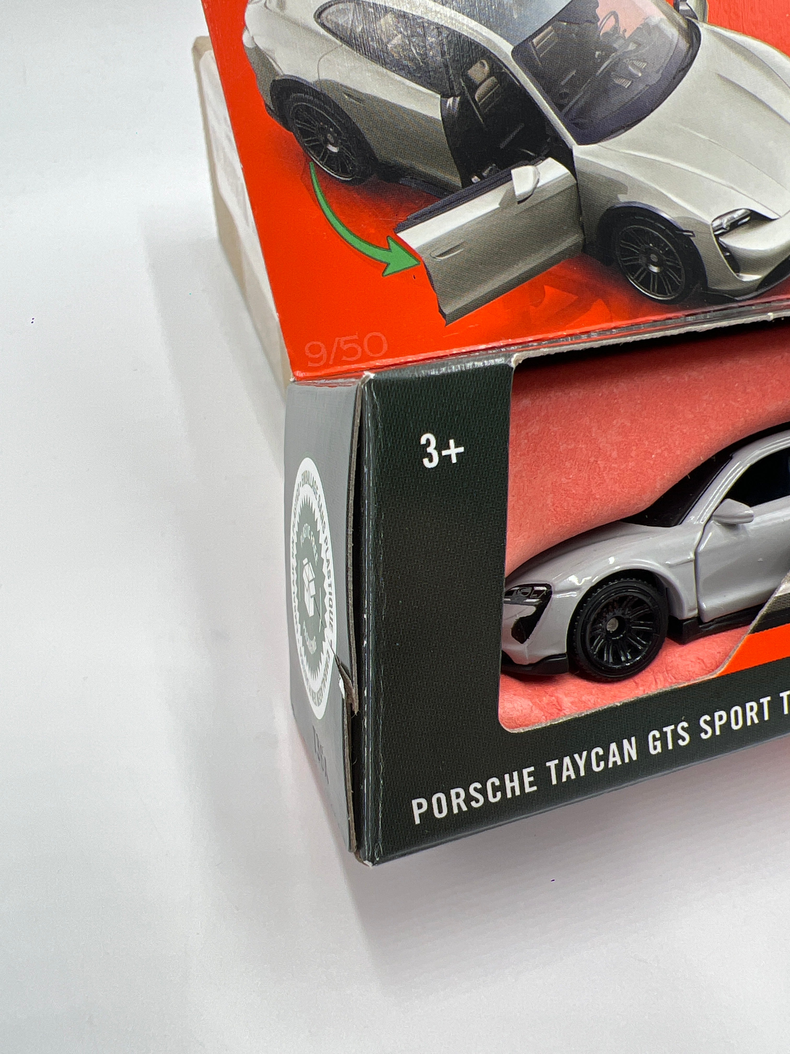 2025 Matchbox Moving Parts #9 Porsche Taycan GTS Sport Turismo