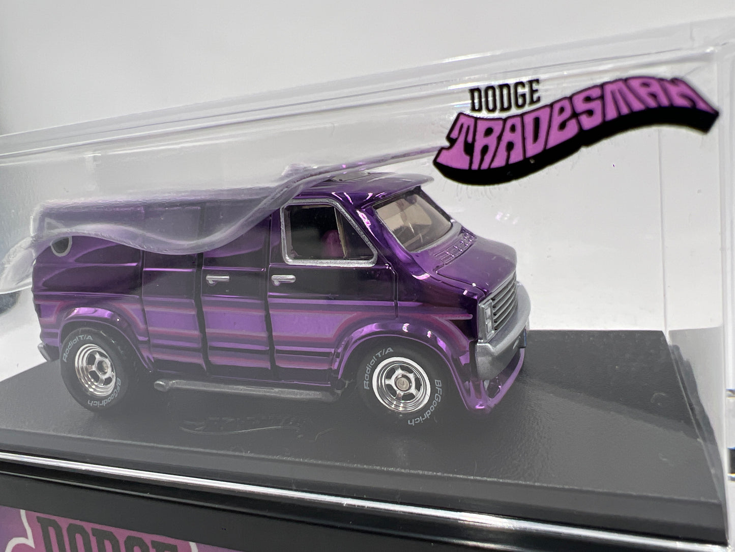 2023 Hot Wheels RLC #22046/30000 Dodge Tradesman Van Purple