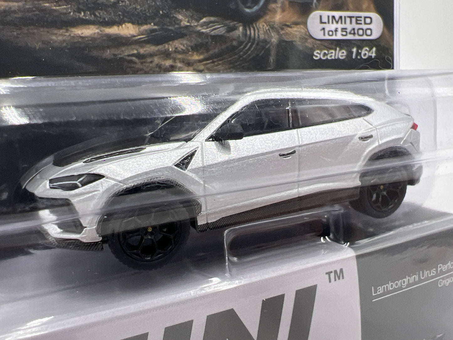 Mini GT Mijo Exclusives #747 Lamborghini Urus Performante Silver