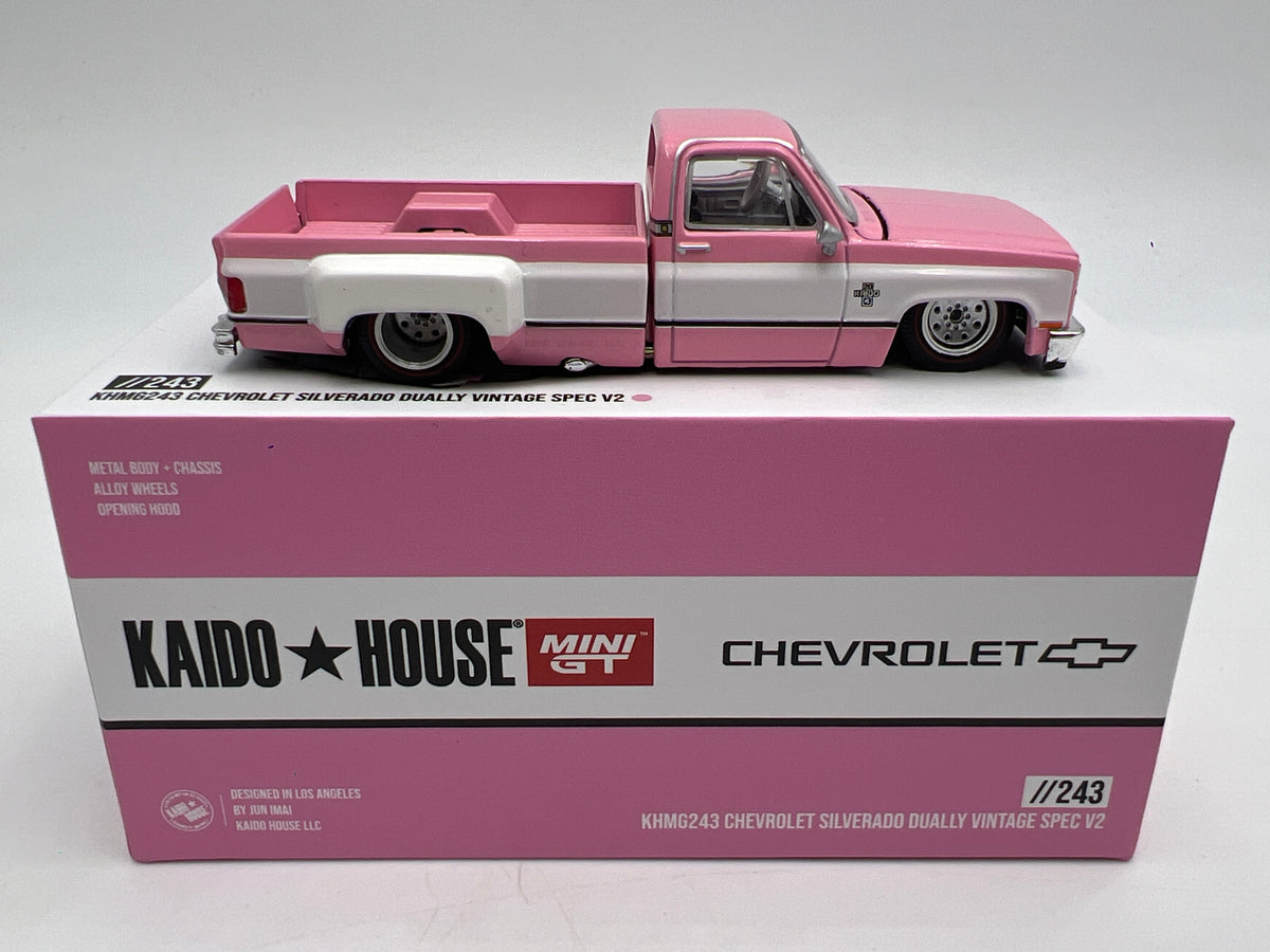 Mini GT x Kaido House #243 Chevrolet Silverado Dually Vintage Spec V2 Pink