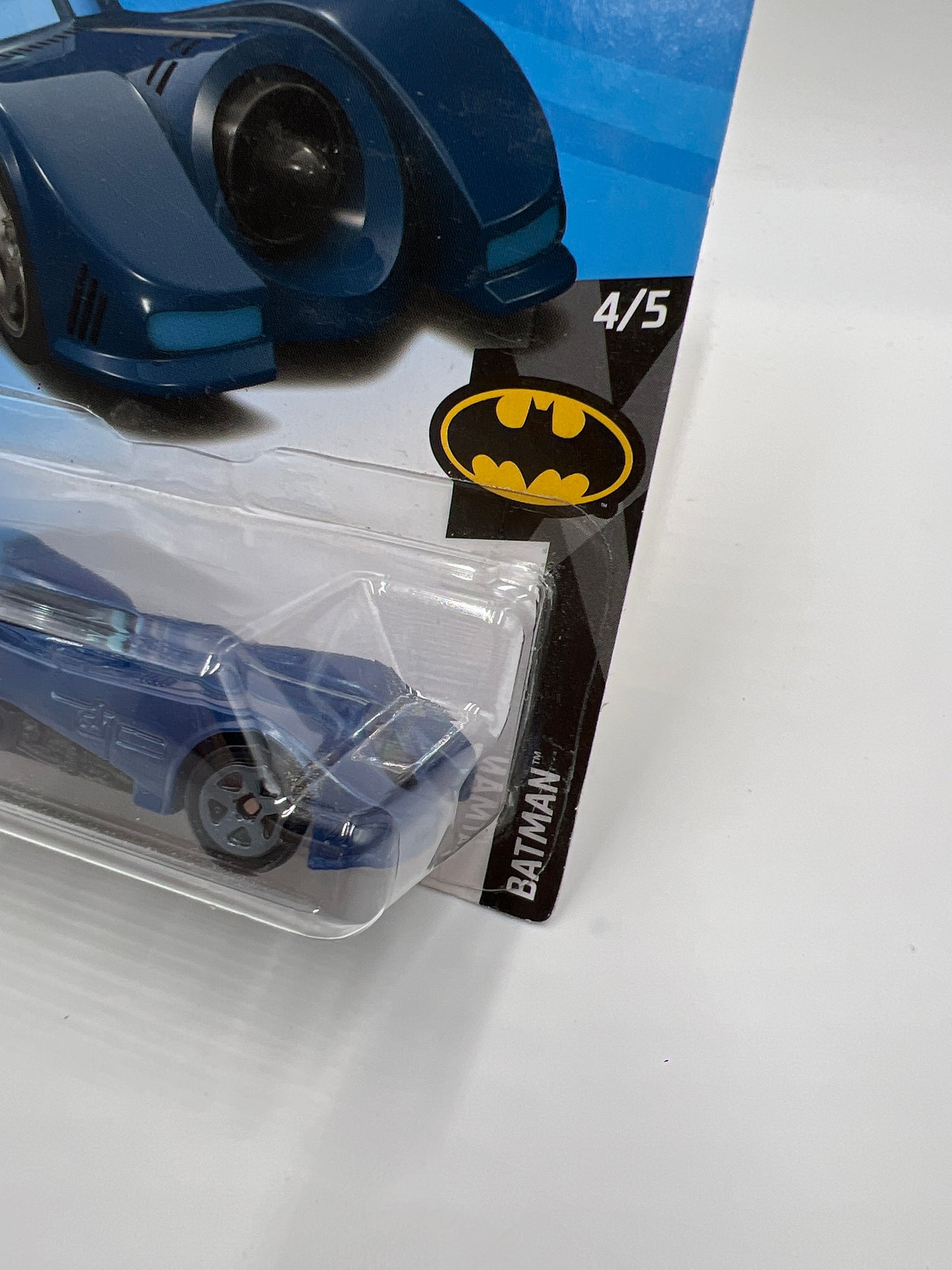 Hot Wheels 2018 Treasure Hunt Batmobile Blue International Card 282A