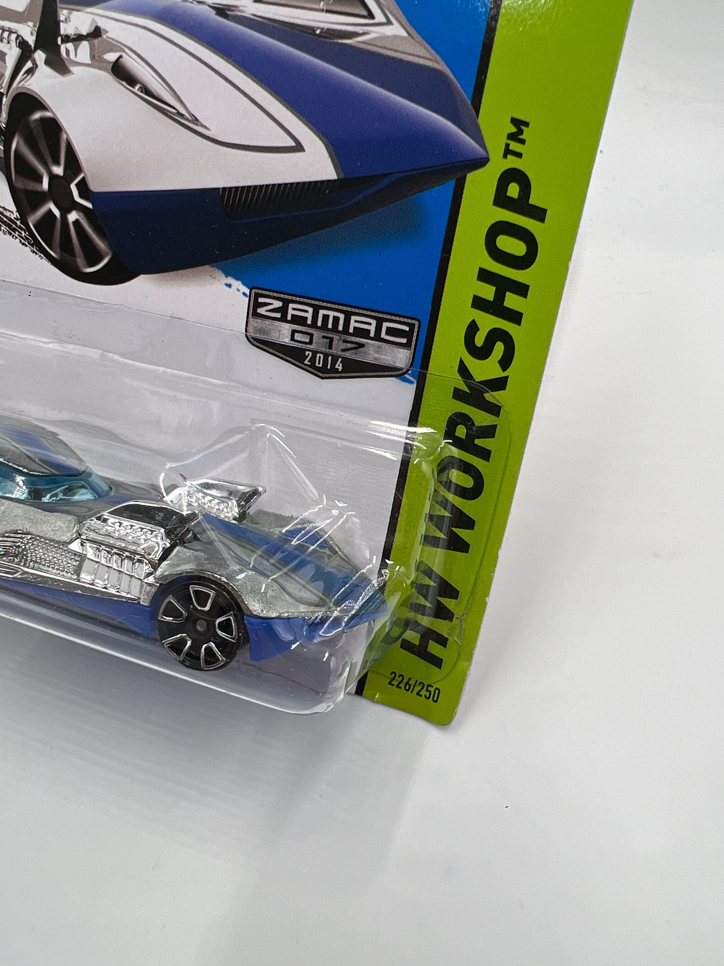 2014 Hot Wheels Walmart Exclusive Zamac 17 #226 Twin Mill III Card Not Perfect 145G