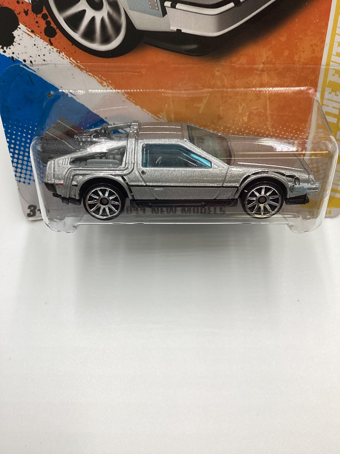 2011 Hot Wheels Back to the Future Time Machine Silver * Bad Card*