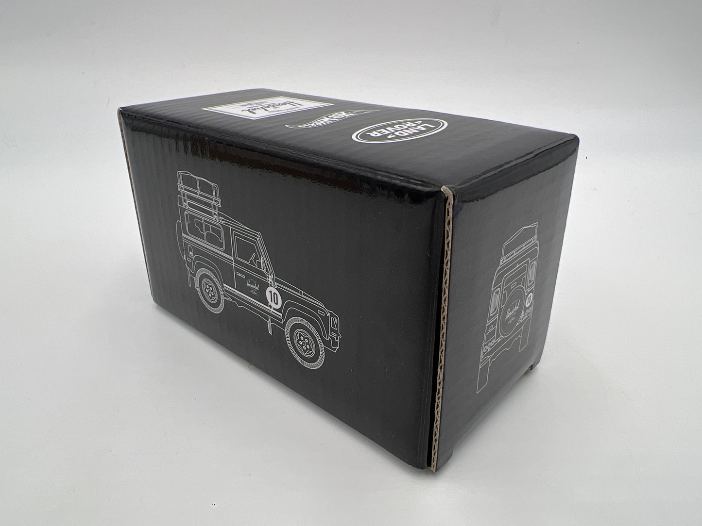 2021 Hot Wheels X Herschel W/Tool Kit Land Rover Defender 90 Gray/White VHTF