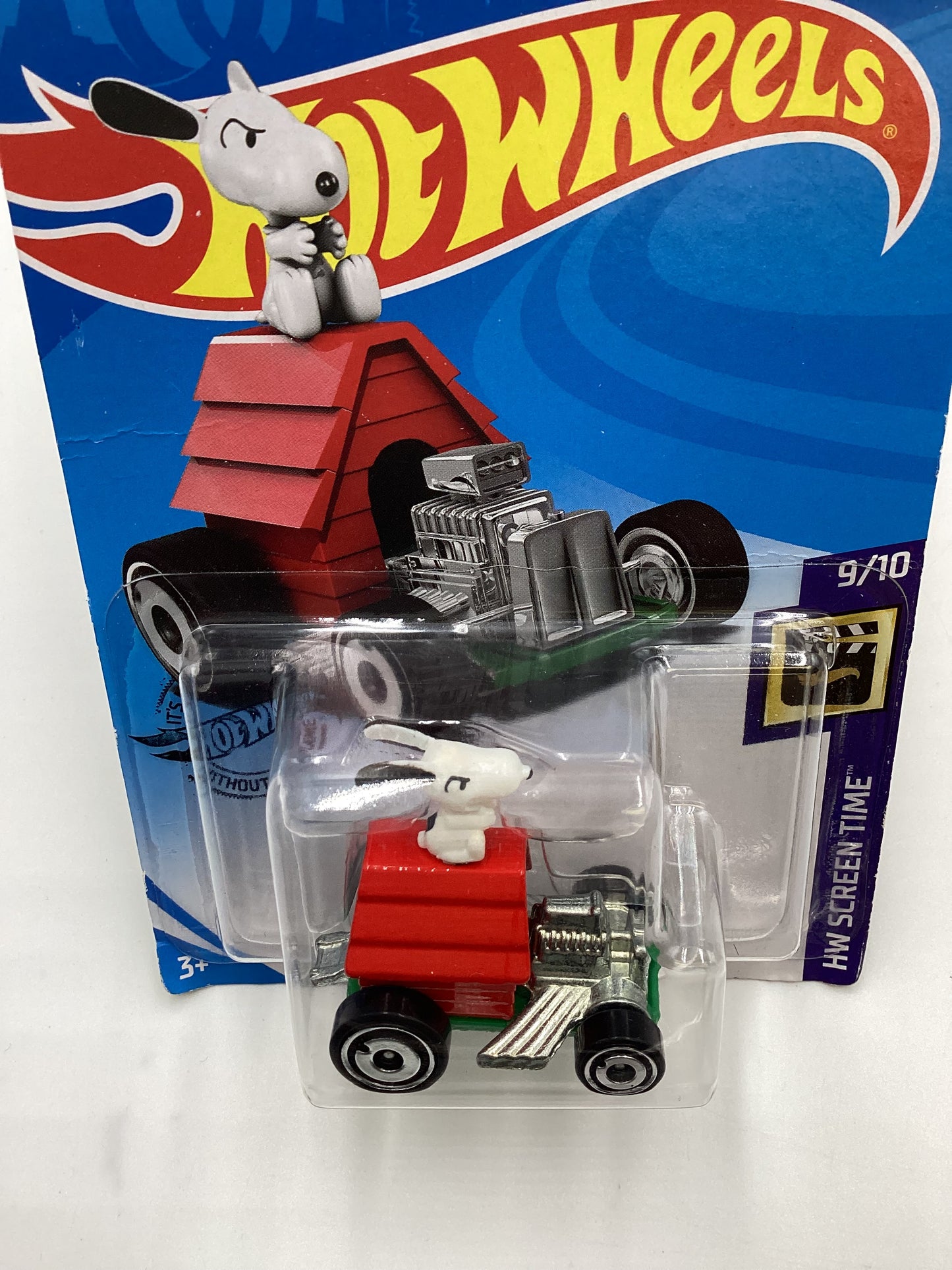 2020 Hot Wheels #14 Snoopy Red 122D