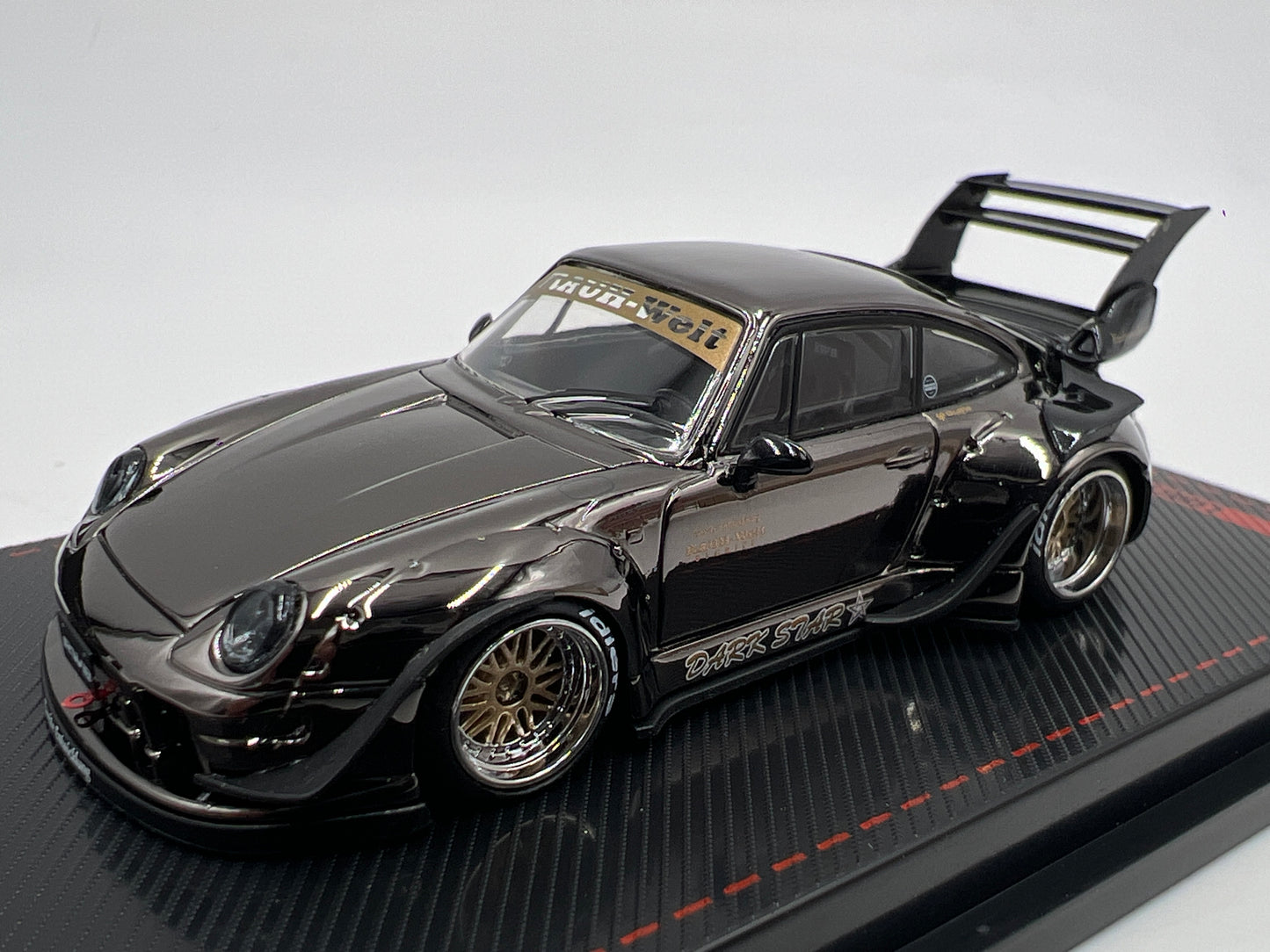 Ignition Model 1:64 CHASE VIP/000 Porsche RWB 993 Black Chrome