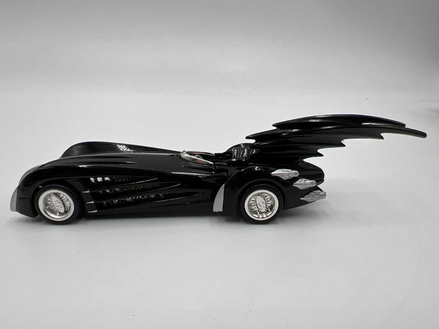 2004 Hot Wheels 1/64 Collectibles Batman & Robin Batmobile Black Loose