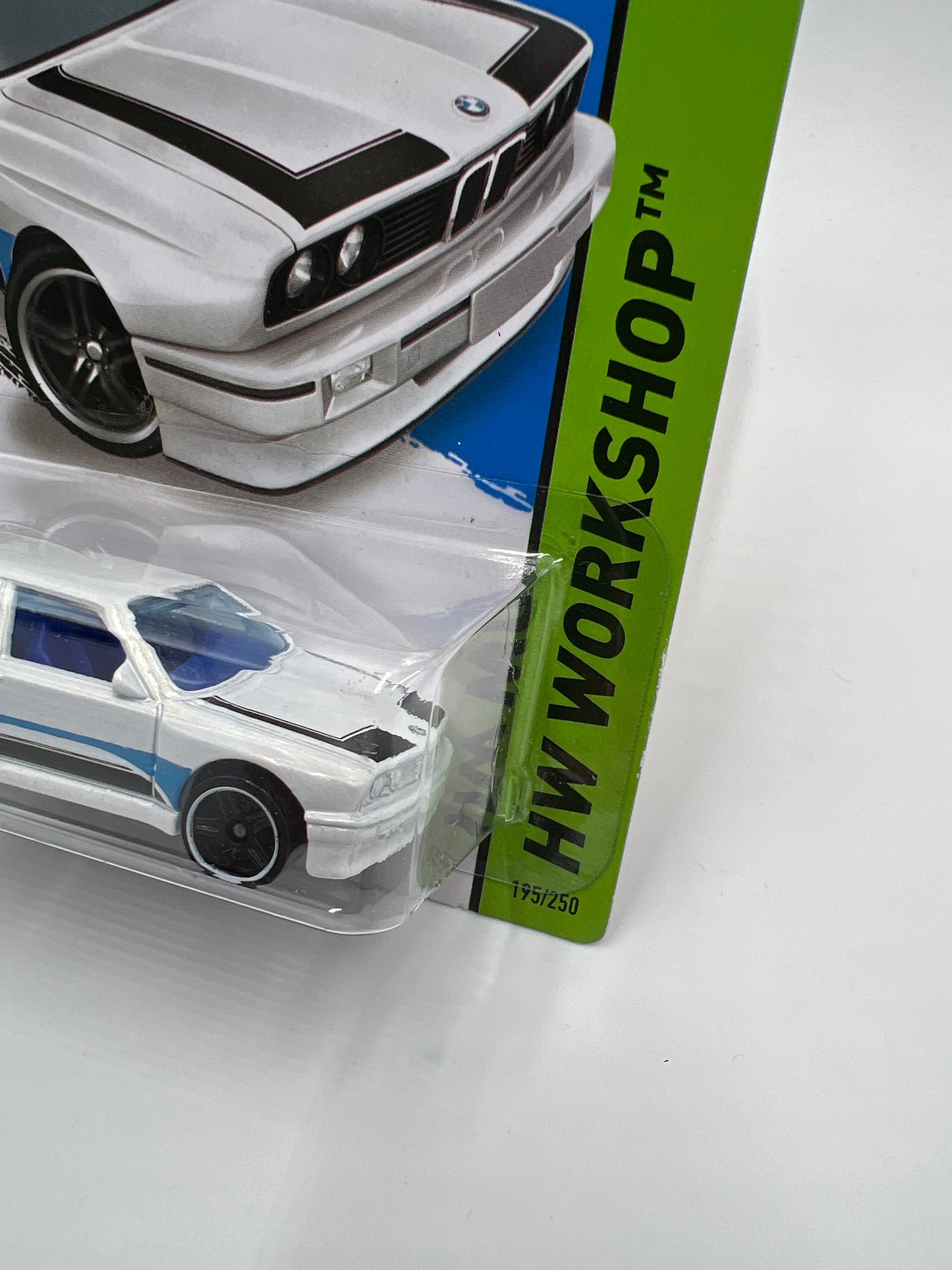 2014 Hot Wheels Workshop #195 92 BMW M3 White W/Protector