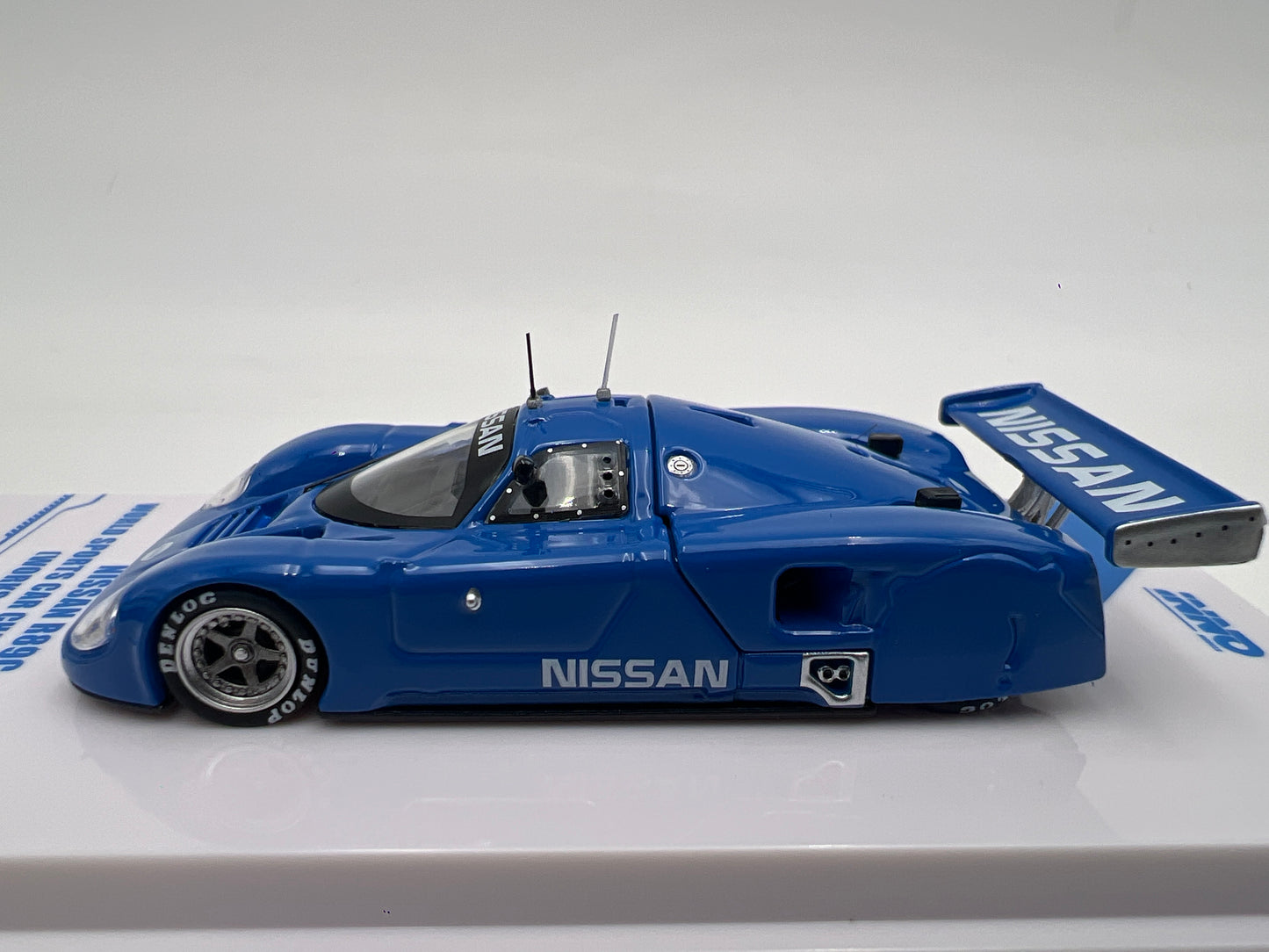 Inno64 1/64 Nissan R89C World Sports Car Championship 1989 Works Prototype Blue