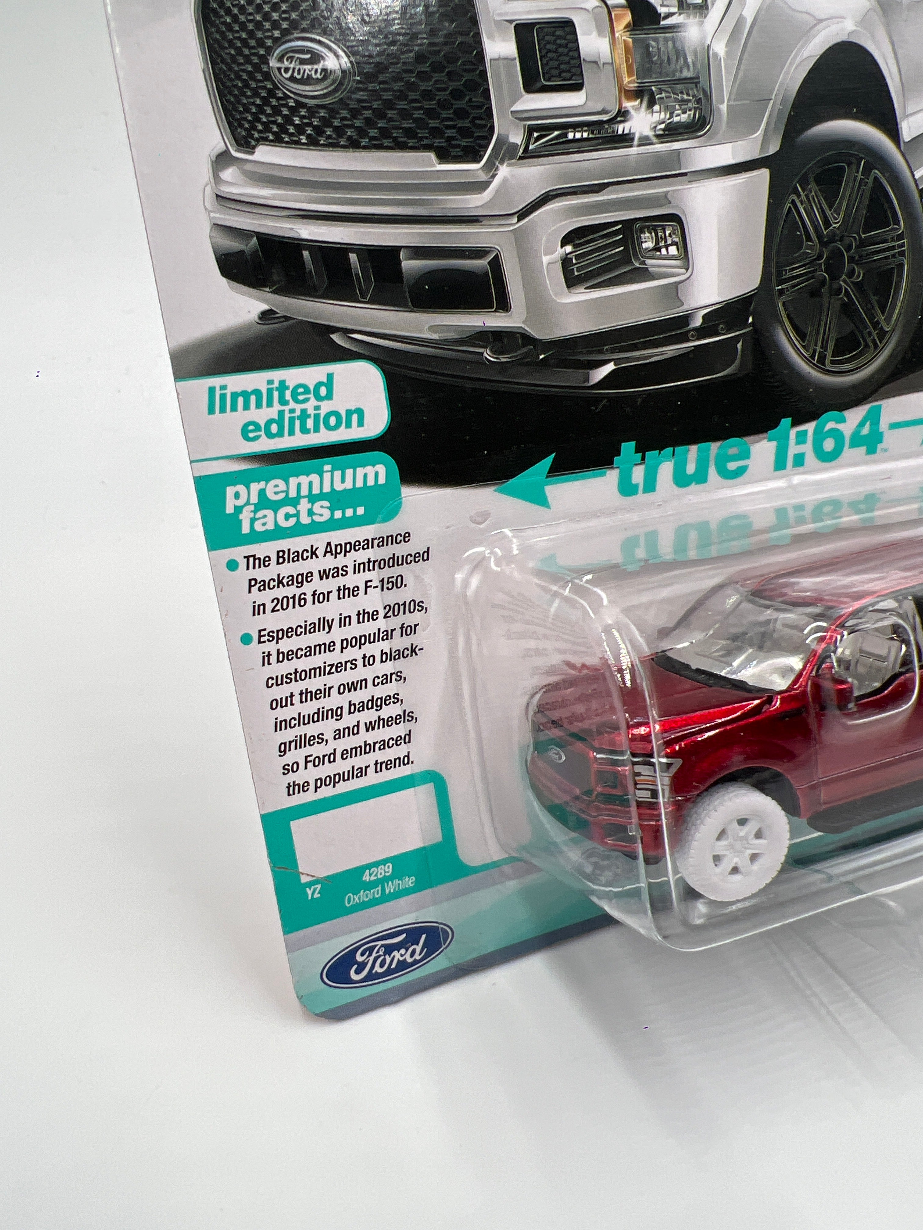 2025 Auto World Muscle Trucks CHASE Release 1 Version A 2020 Ford