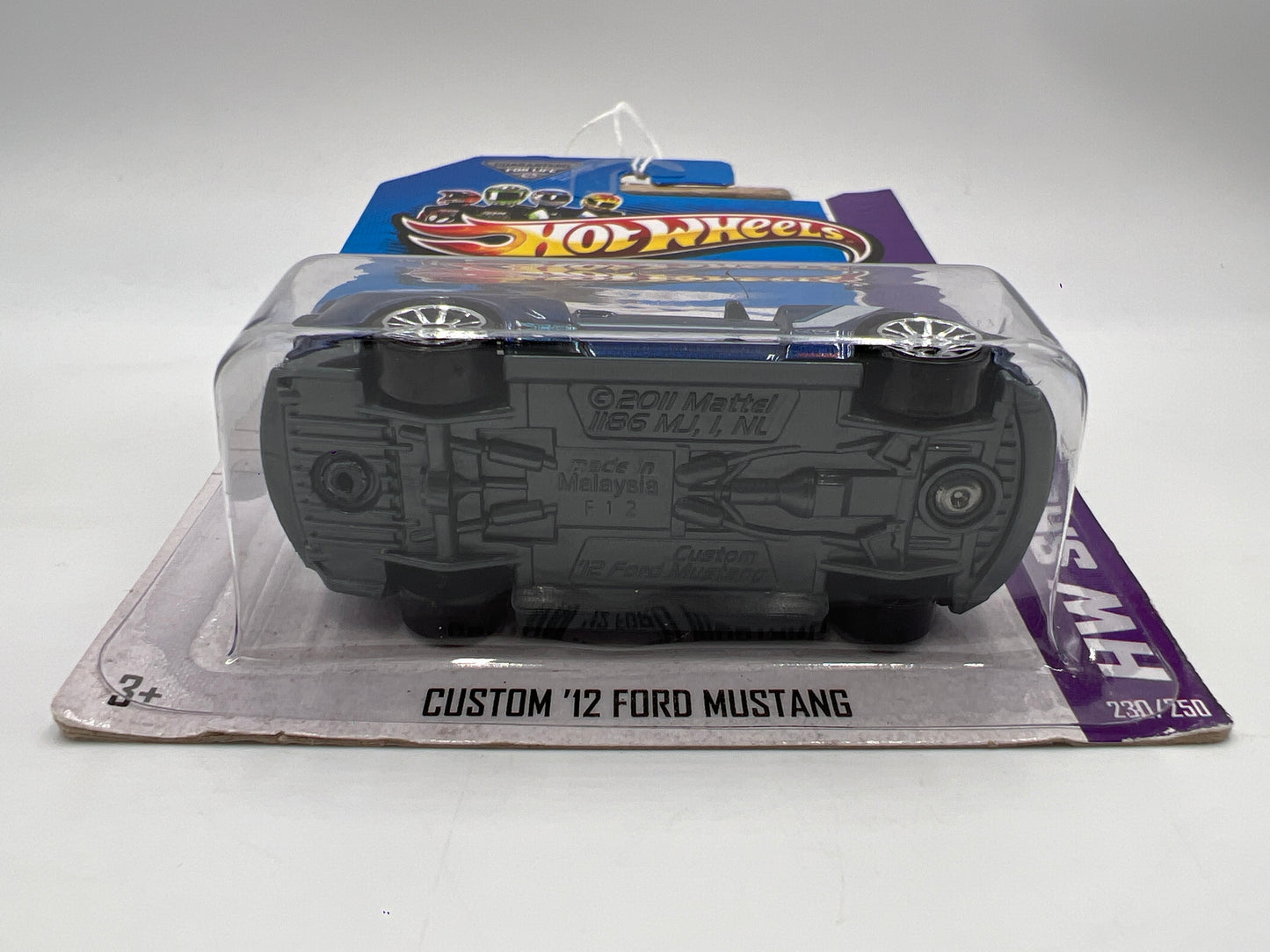 2013 Hot Wheels Showroom #230 Custom 12 Ford Mustang Blue 33D