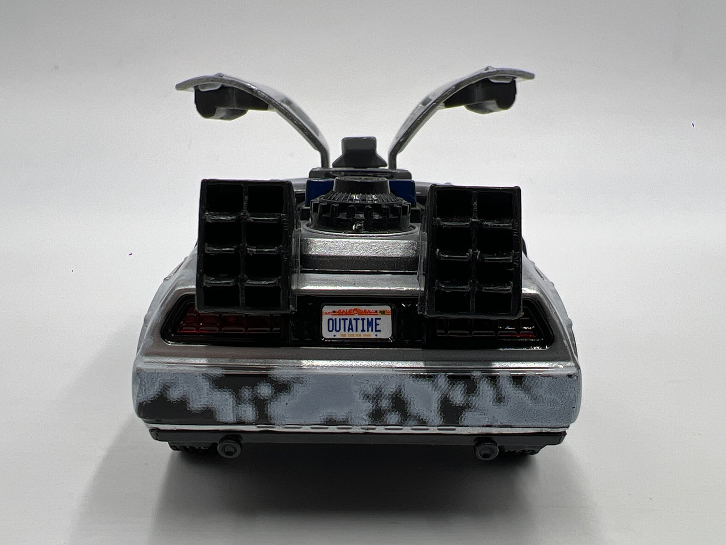 Jada 1/32 Scale Back To The Future 40 Years Edition Time Machine DMC DeLorean W/Box