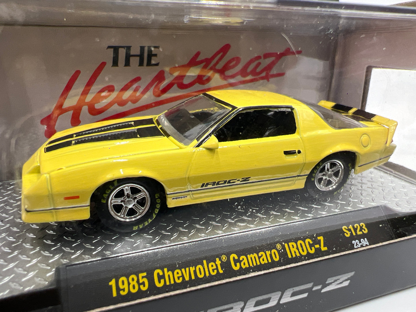 M2 Machines 1985 Chevrolet Camaro IROC-Z Yellow S123