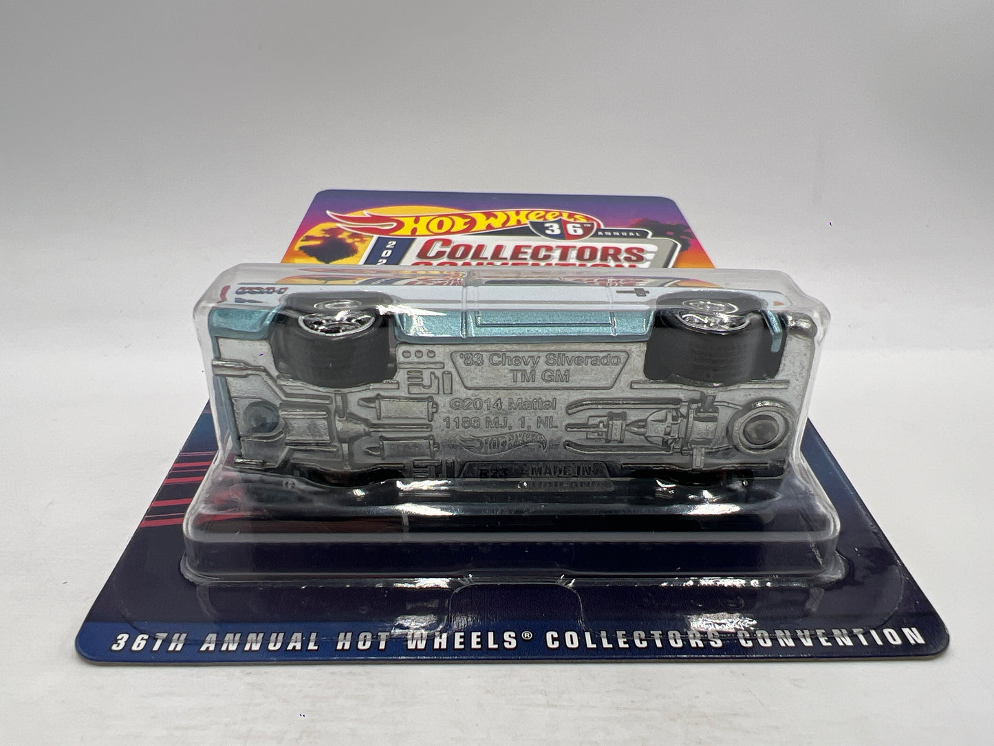2022 Hot Wheels 36th Annual Collectors Convention LA 926/6200 1983 Chevy Silverado W/Protector