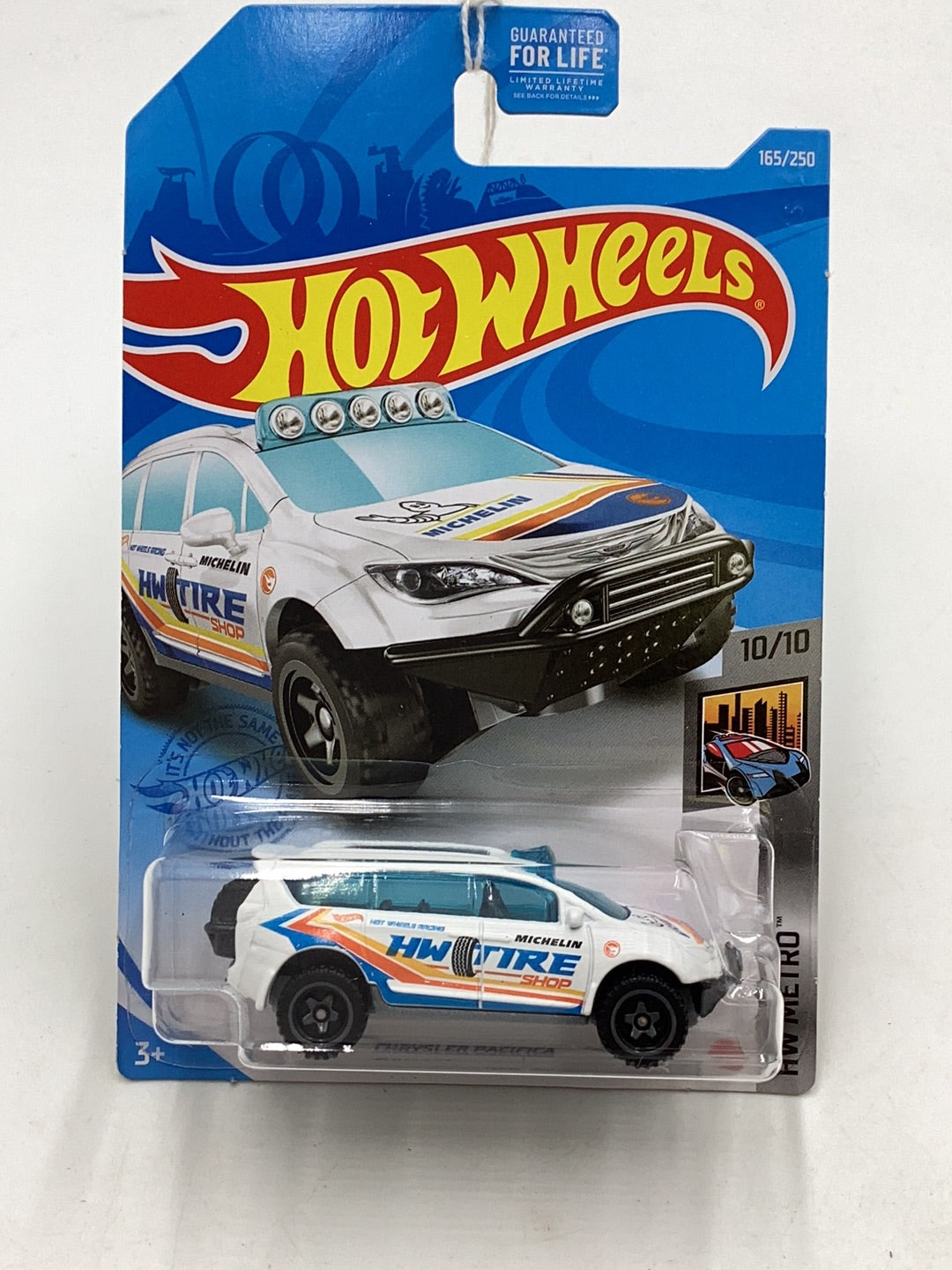 2021 Hot wheels Treasure hunt #165 Chrysler Pacifica 273i