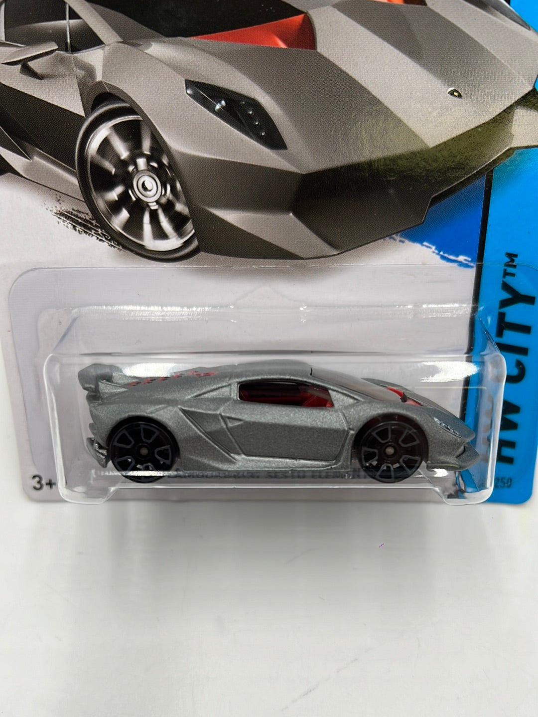 2014 Hot Wheels #39 HW City Lamborghini Sesto Elemento *Veins Back of Card* 102A