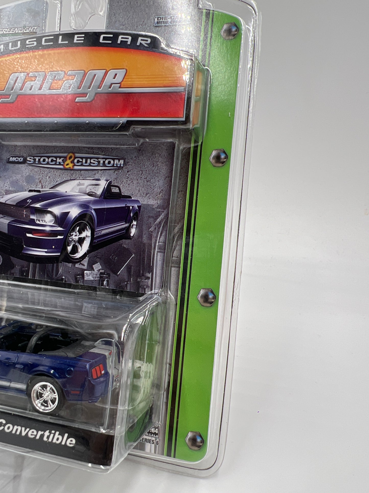 Greenlight Muscle Car Garage Series 6 2008 Shelby GT Convertible Blue 176C