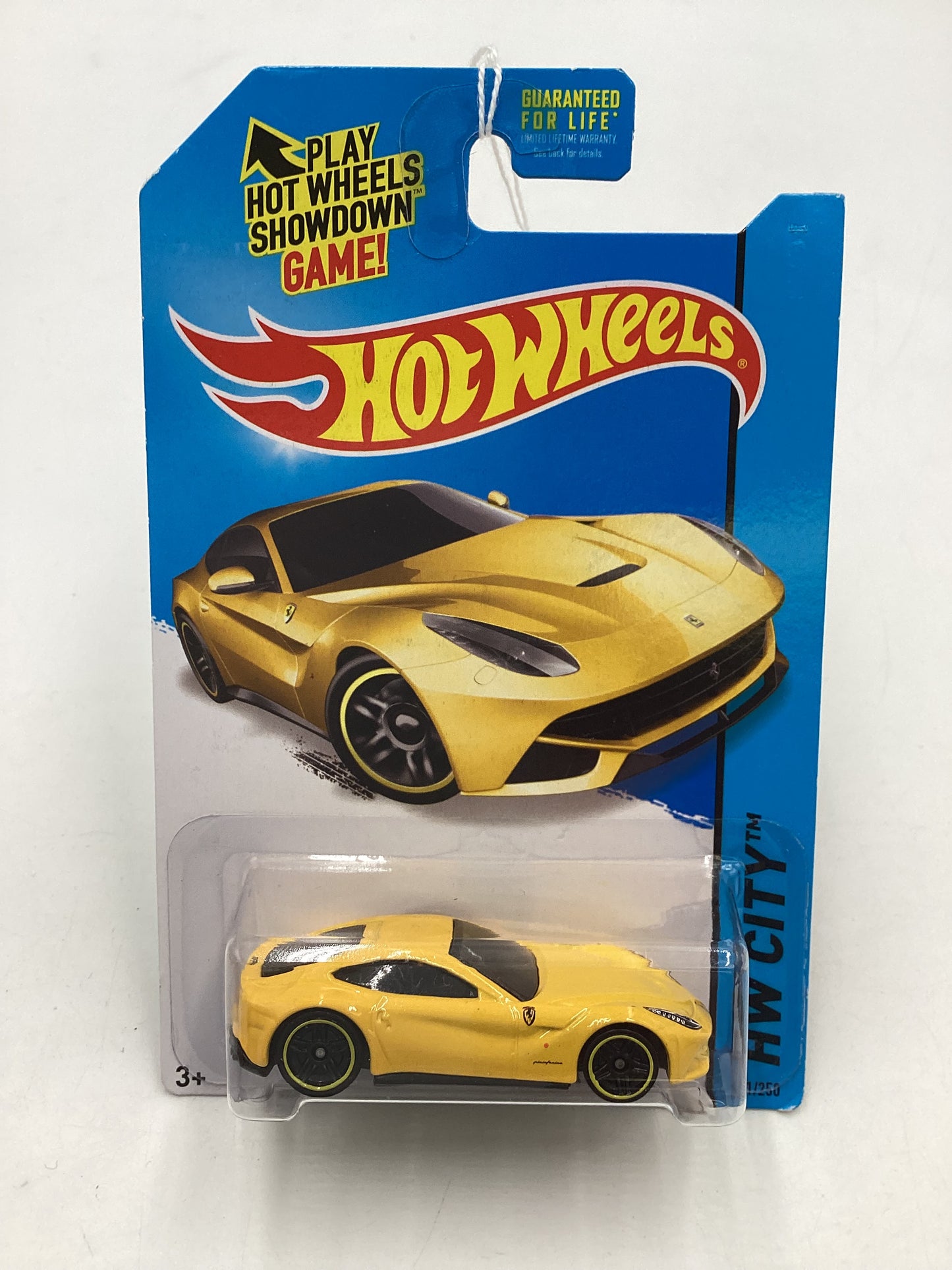 Hot Wheels 2014 Ferrari F12 Berlinetta #31 Yellow SR