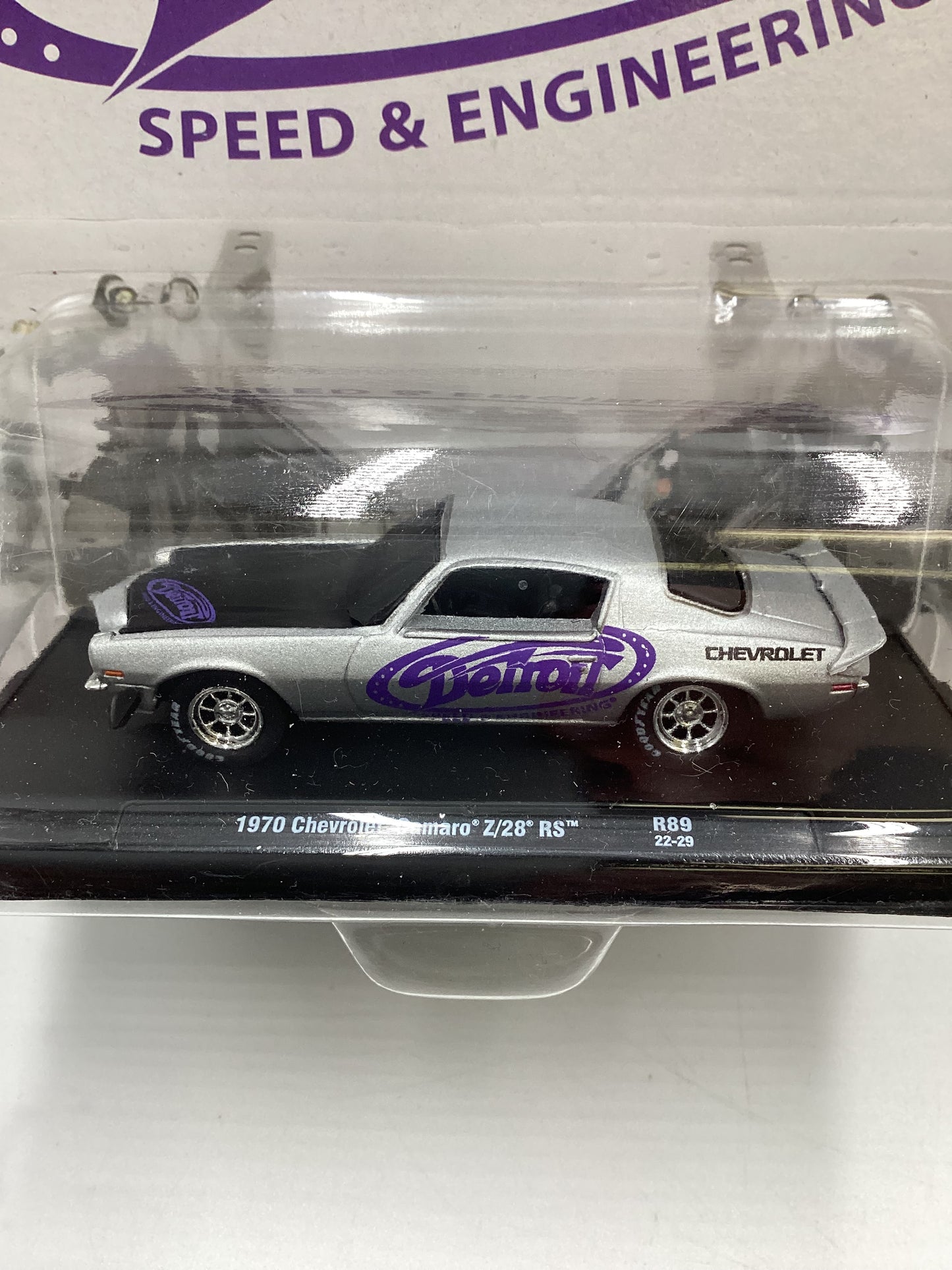 M2 Machines Auto Driver Detroit 1970 Chevrolet Camaro Z/28 RS Silver R89 192C