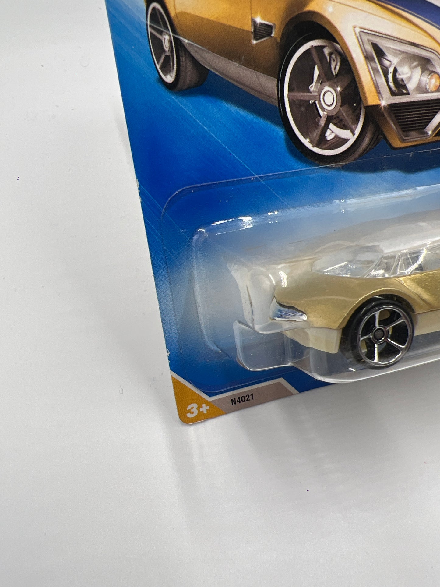 2009 Hot Wheels New Models #18 Avant Garde Gold AA7