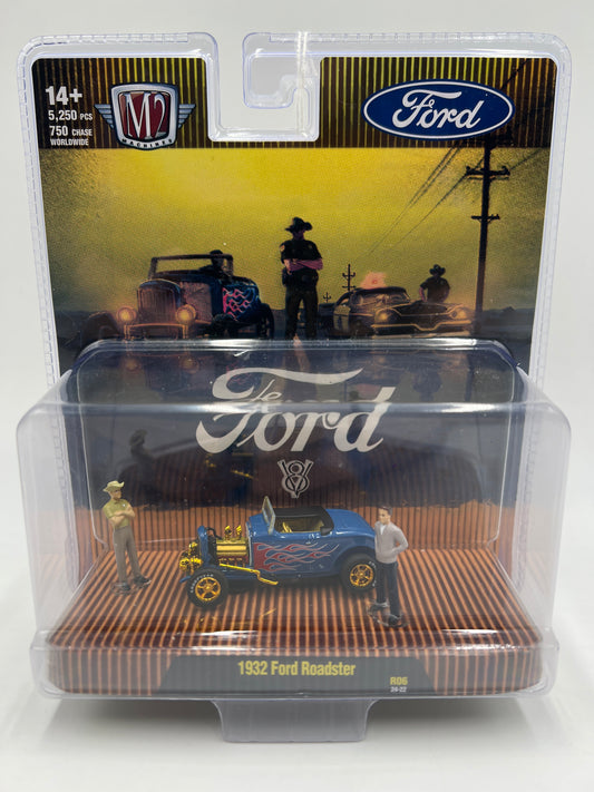 M2 Machines Diorama CHASE 1932 Ford Roadster Blue R06