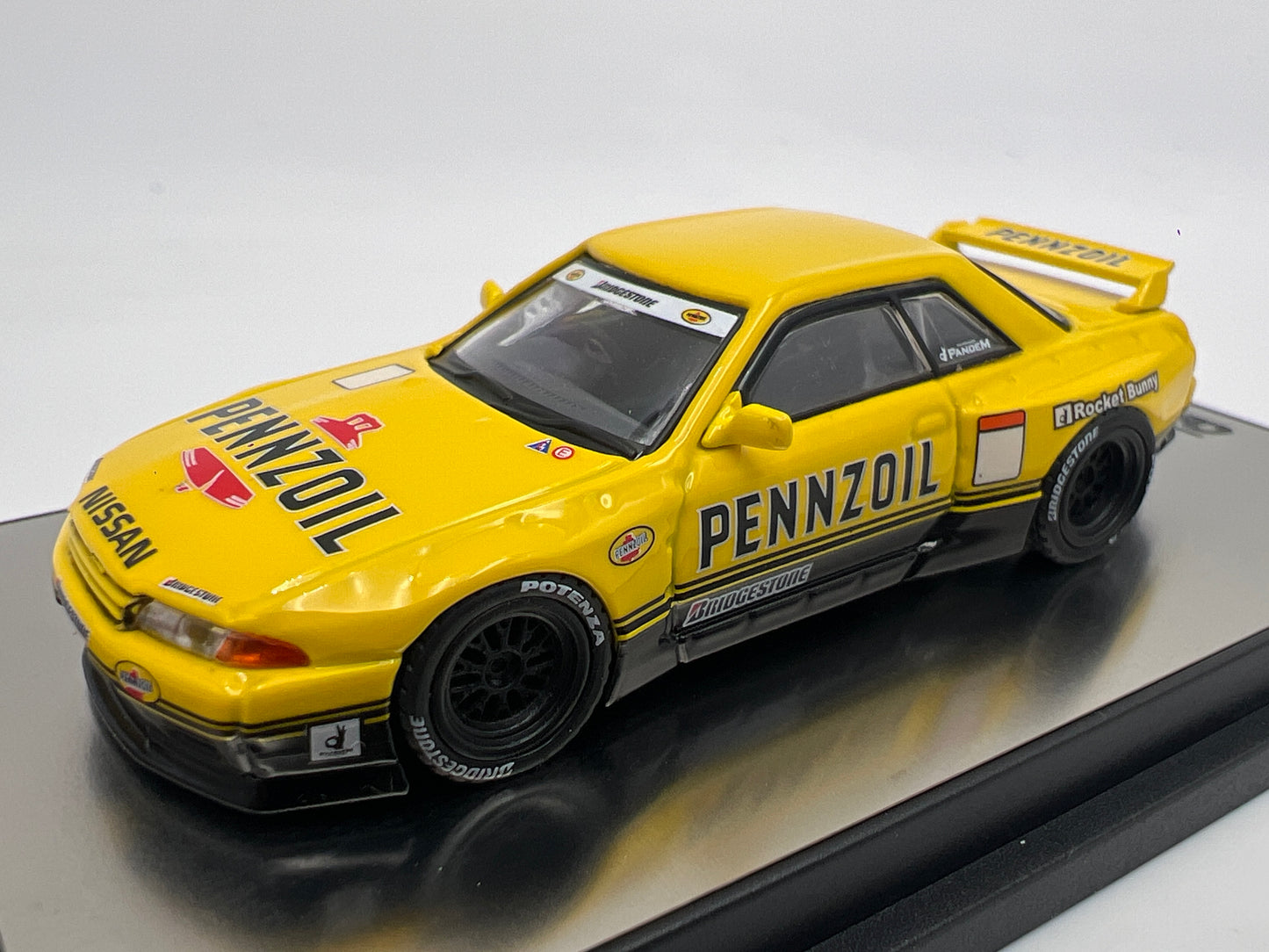 Inno64 x Pop Race Nissan Skyline GT-R R32 Pandem Pennzoil Retro Livery Concept
