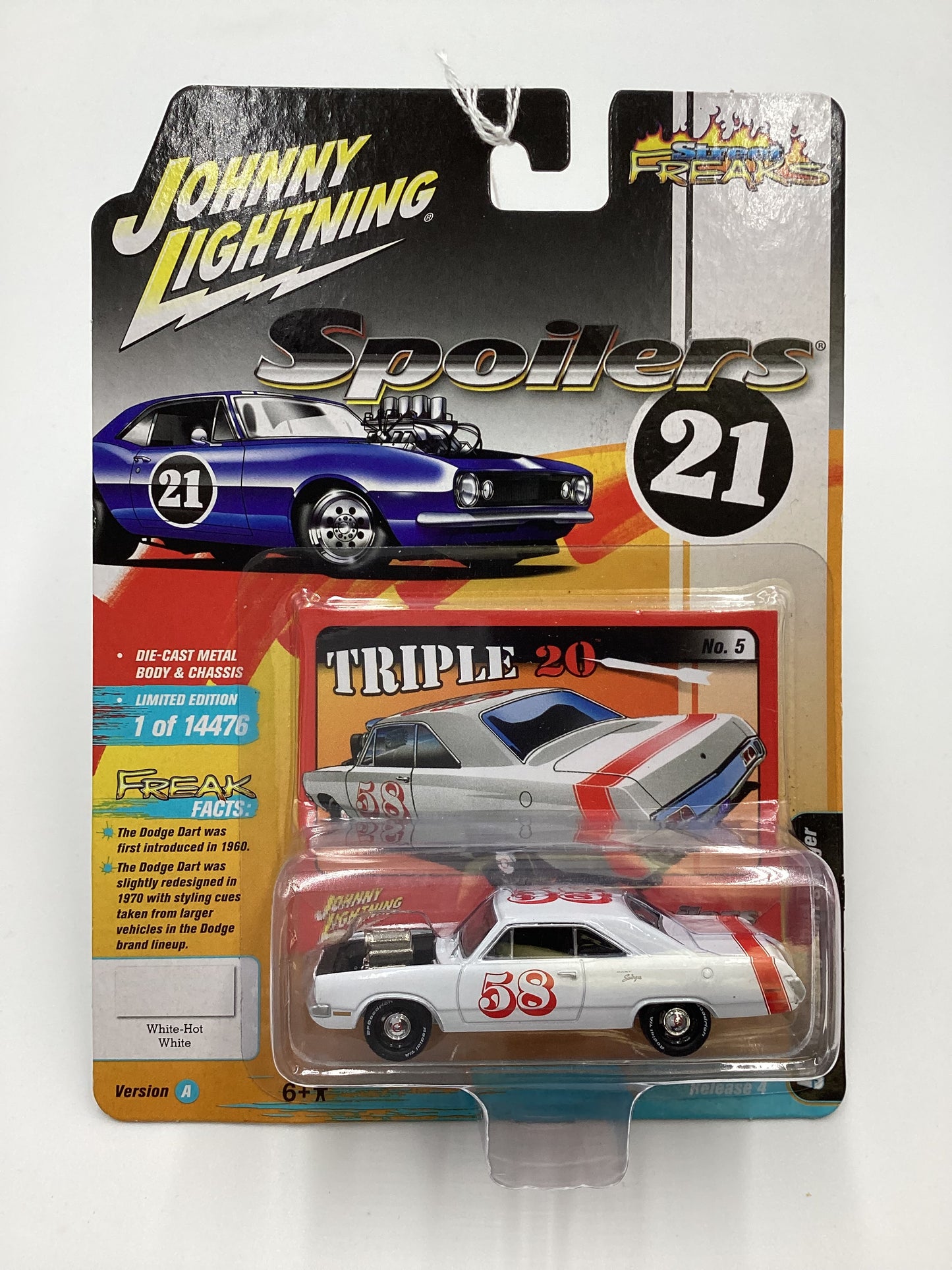 Johnny Lightning Street Freaks Spoilers 21 1970 Dodge Dart Swinger 227D