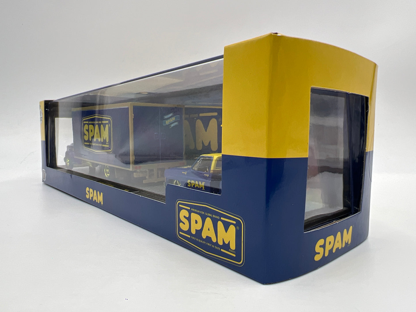 M2 Machines Auto Haulers CHASE Spam 1968 Chevrolet C60 Truck & 1979 Chevrolet Silverado Stepside R55