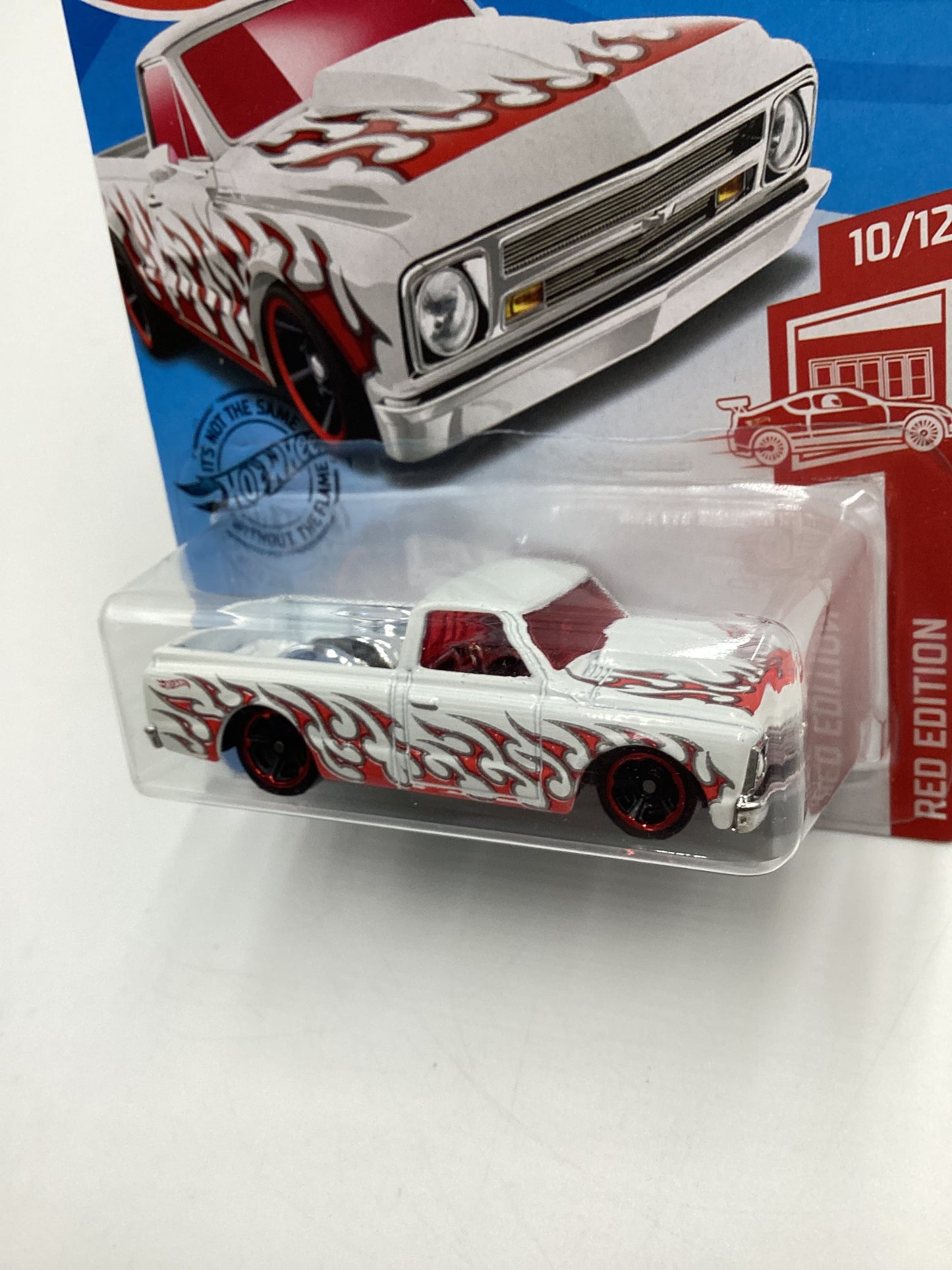 2019 Hot Wheels Target Red Edition #176 67 Chevy C10 White 150A