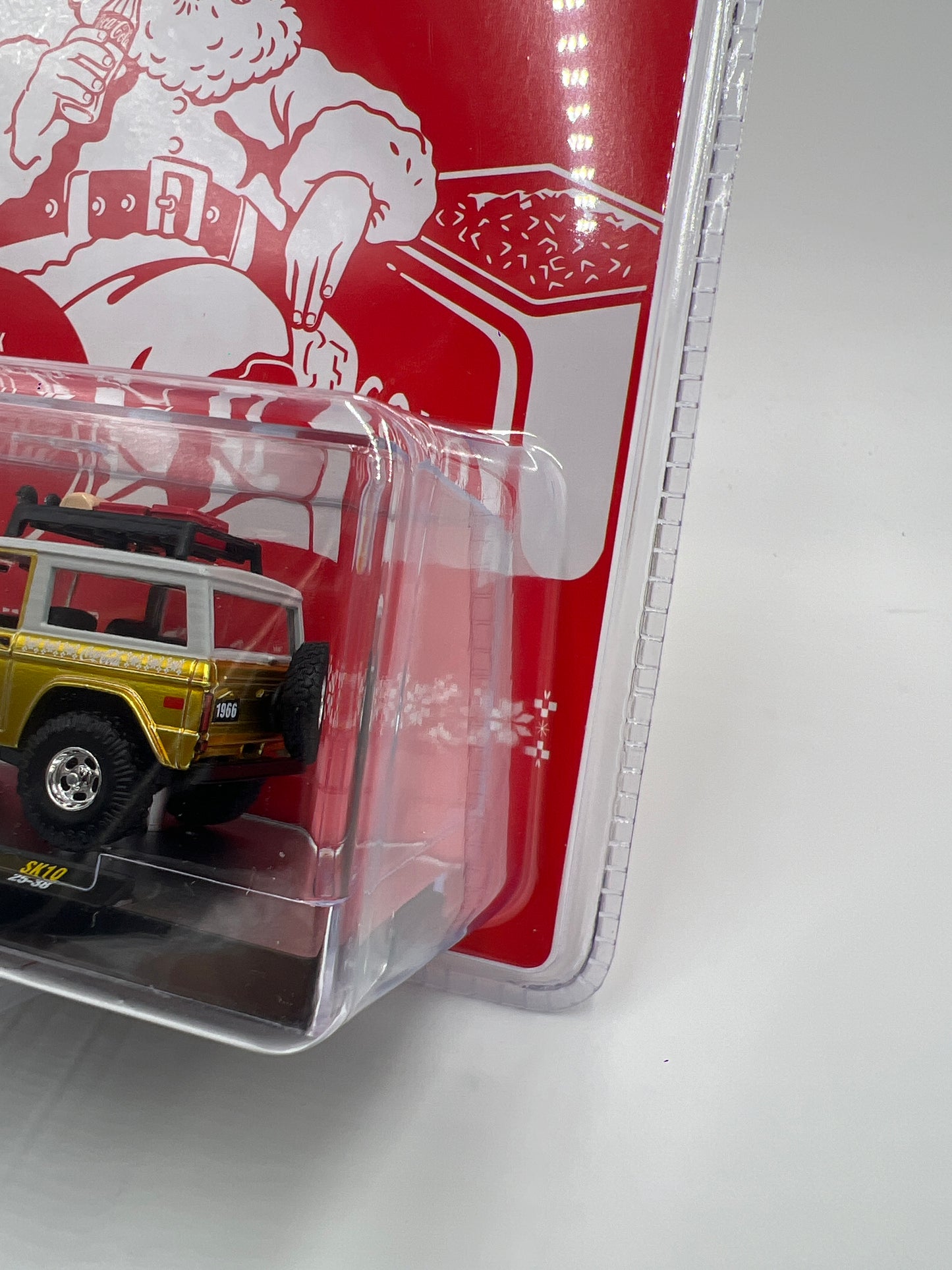 2025 M2 Machines Coca Cola Holidays 1966 Ford Bronco Gold SK10 195B
