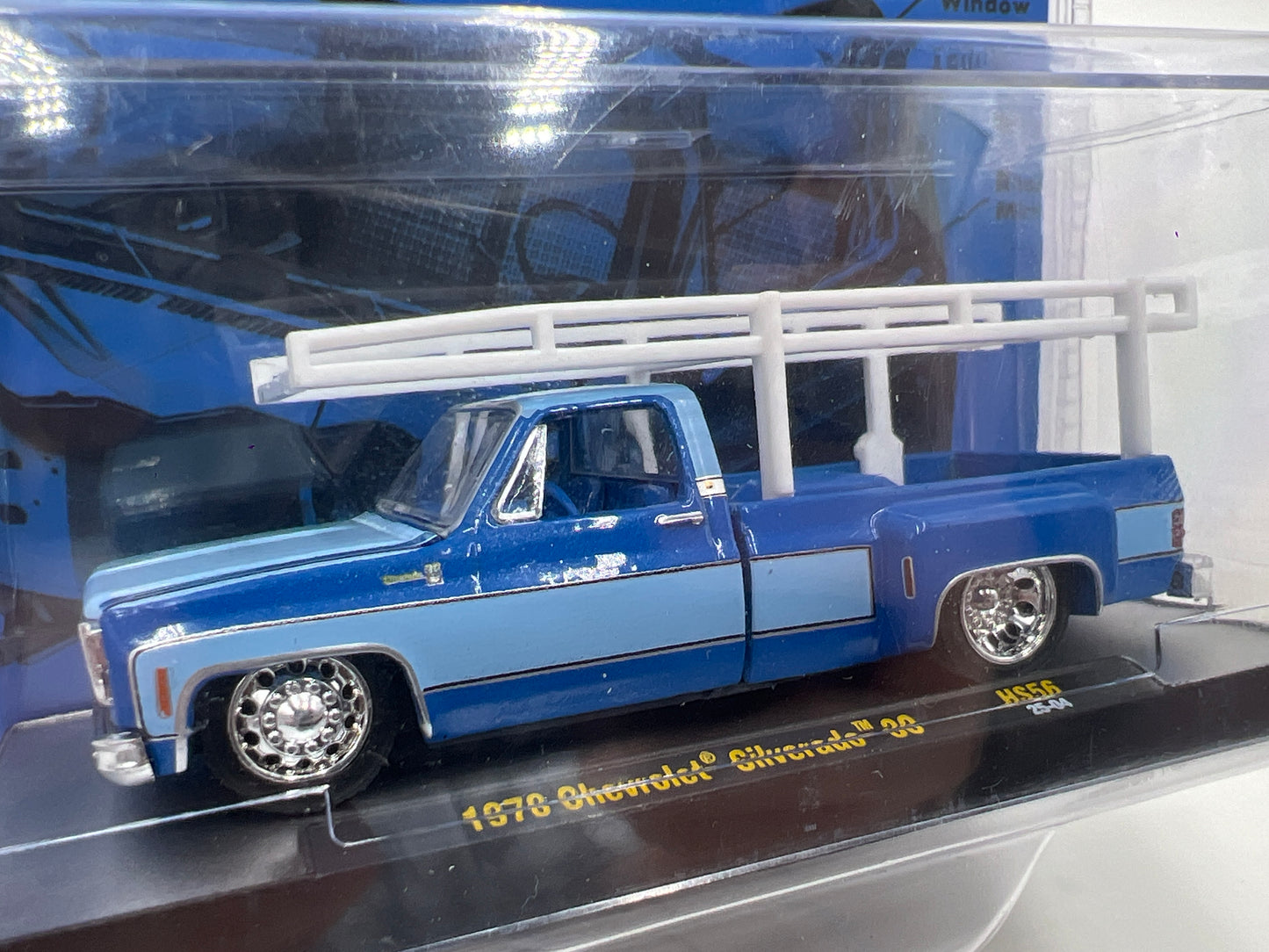 M2 Machines Hobby Exclusive 1979 Chevrolet Silverado Blue HS56