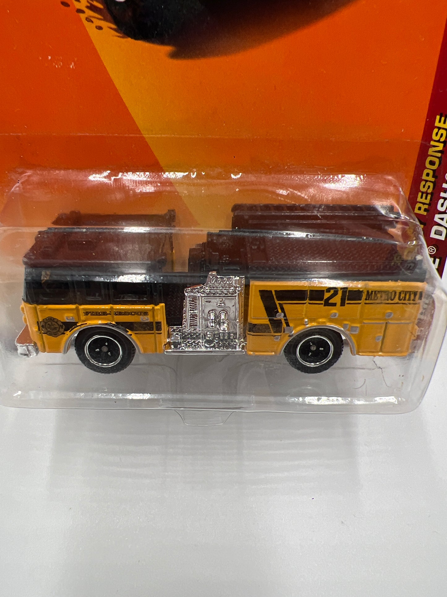 2010 Matchbox Emergency Response #56 Pierce Dash Fire Truck Yellow Cracked Blister 212B