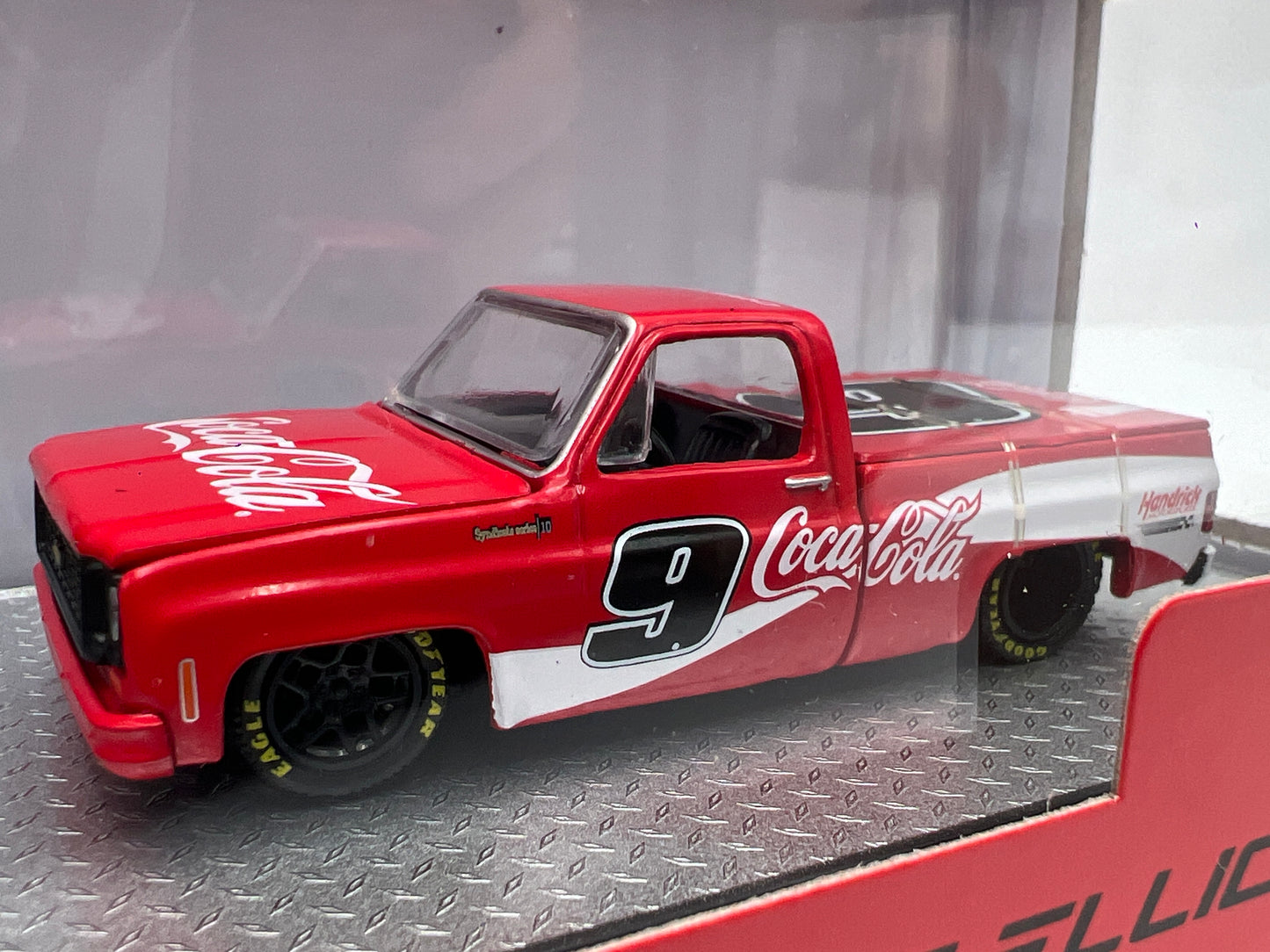 M2 Machines Haulers S04 Coca Cola Chase Elliot 1973 Wedge Truck & 1973 Chevrolet Cheyenne Super 10