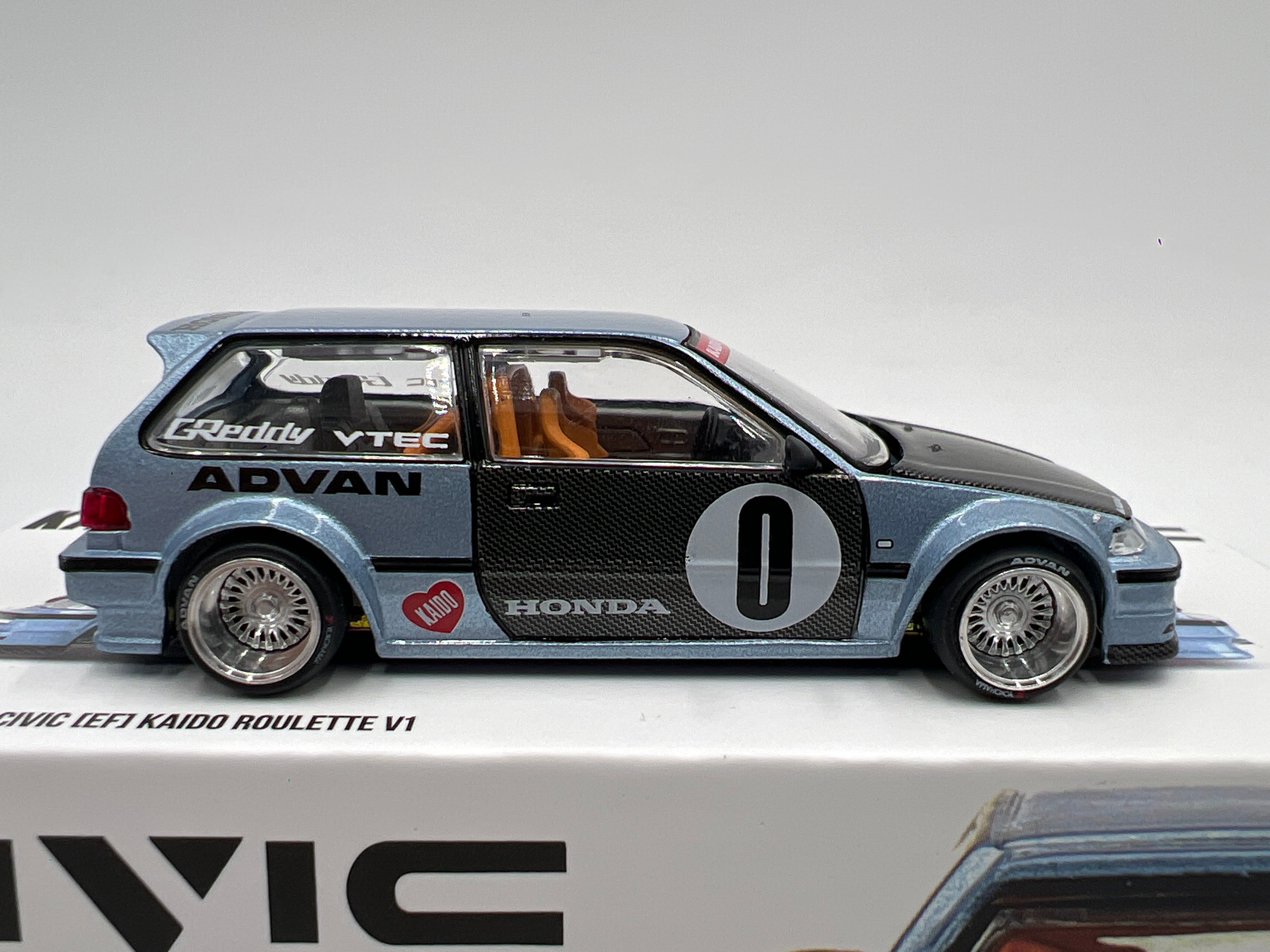Mini GT Kaido House #179 Honda Civic EF Kaido Roulette V1 Light