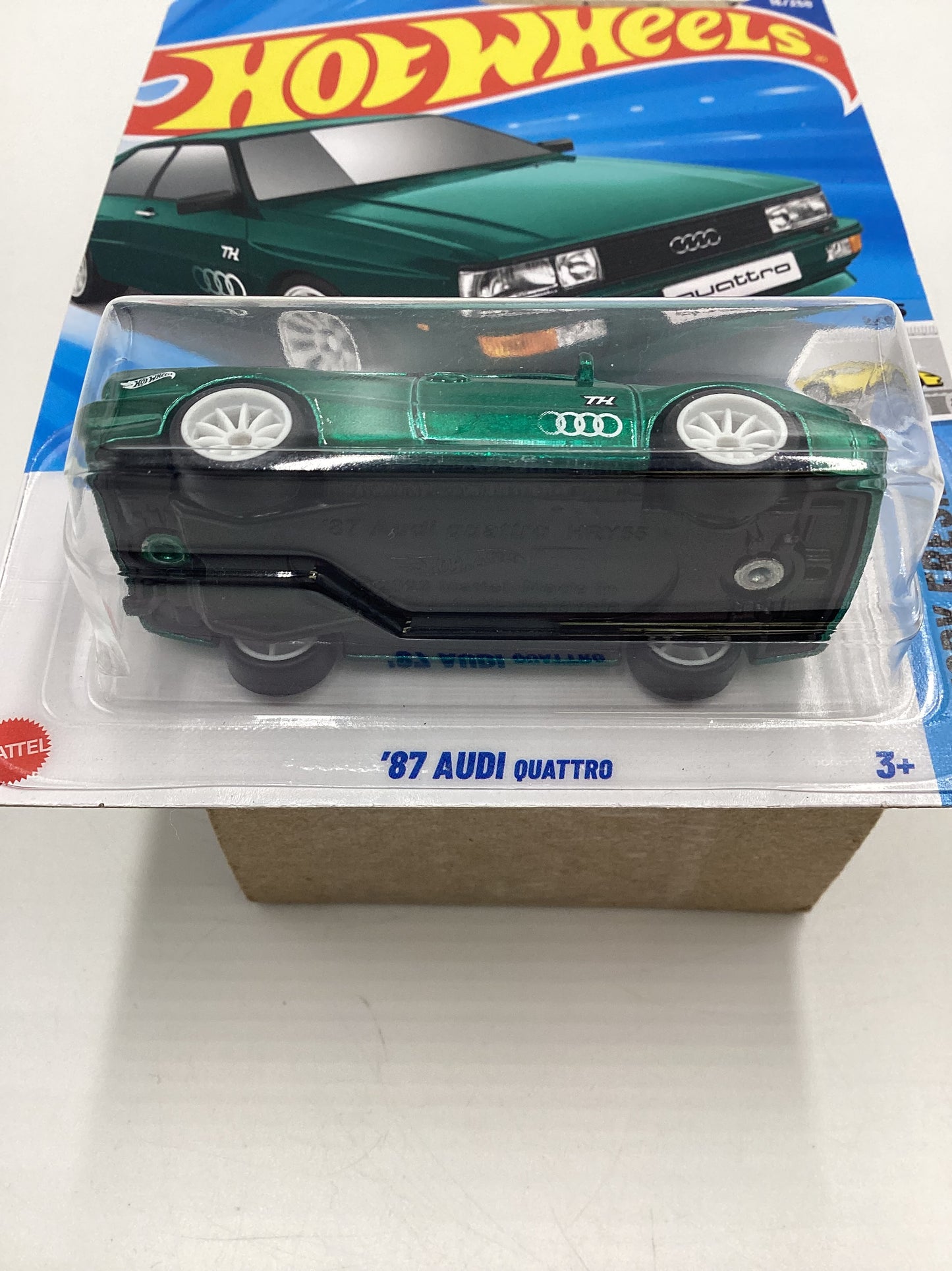 2025 Hot Wheels  A Case Super Treasure Hunt #16 87 Audi Quattro Green with protector