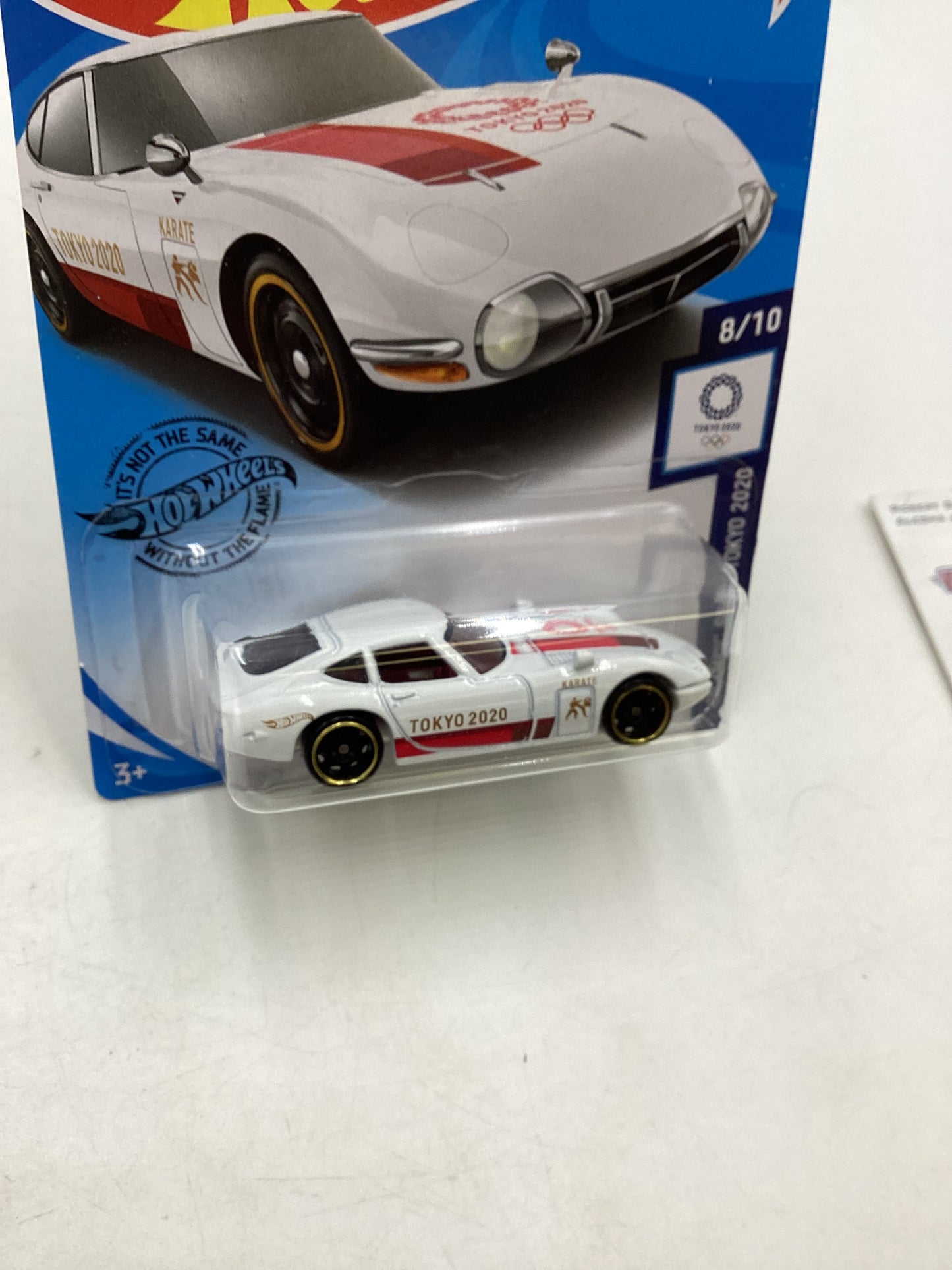 2020 Hot Wheels #184 White Toyota 2000 GT 95E