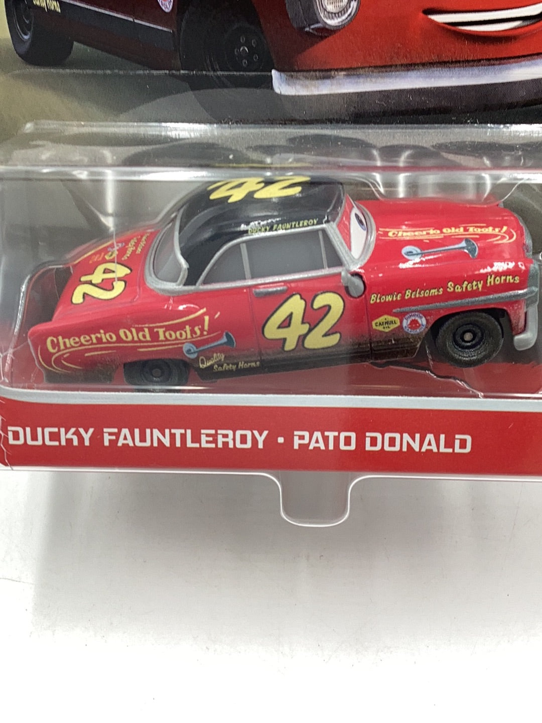 2021 Disney Pixar Cars Metal series Ducky Fauntleroy (Cracked Blister)