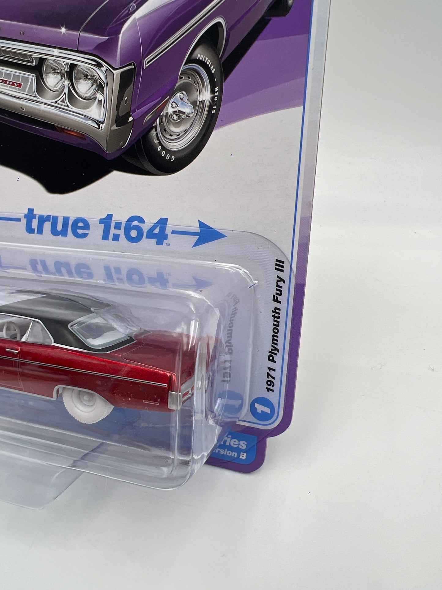 Auto World Ultra Red CHASE Vintage Muscle Release 3 Version B 1971 Plymouth Fury III Red